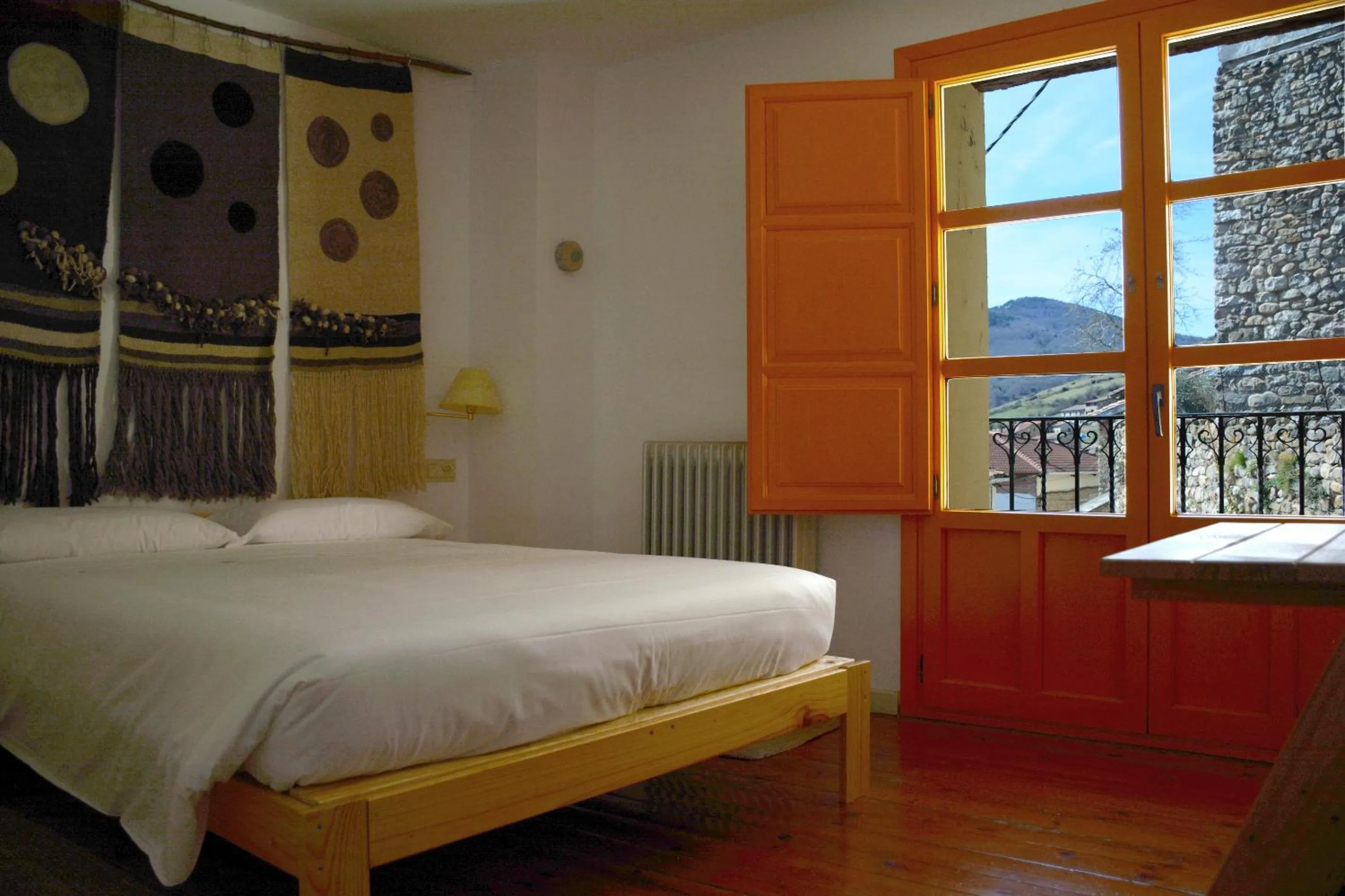 Bedroom, Bed in Posada Hoyos de Iregua
