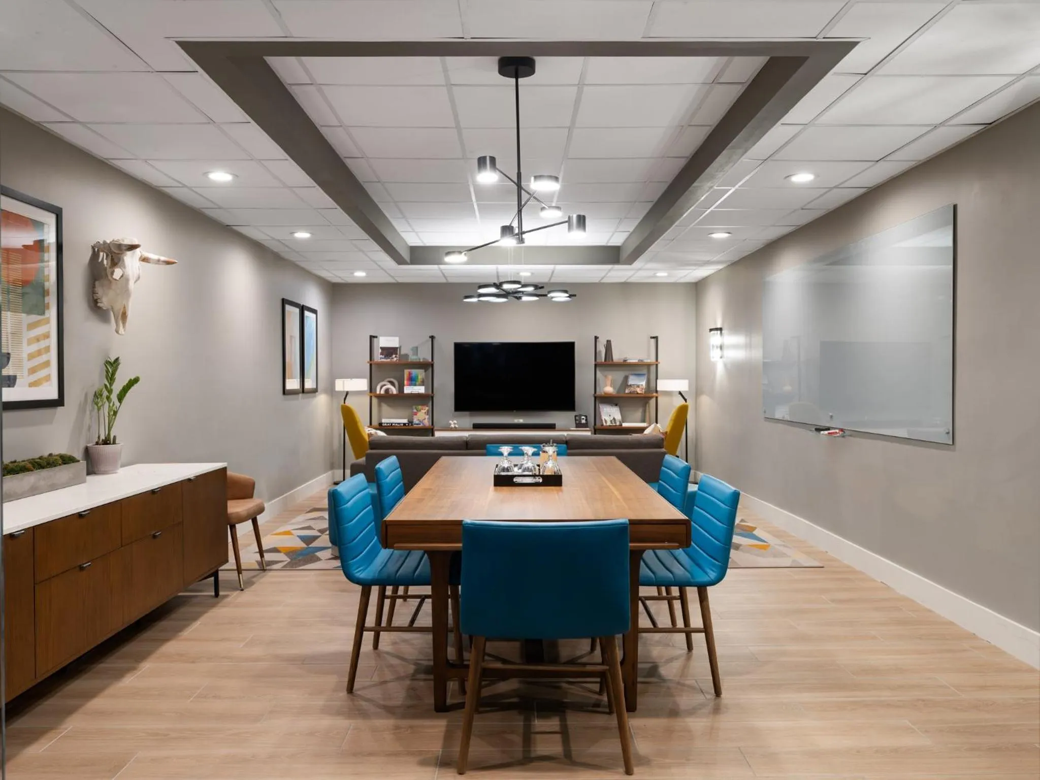 Meeting/conference room in Crowne Plaza Phoenix - Chandler Golf Resort by IHG