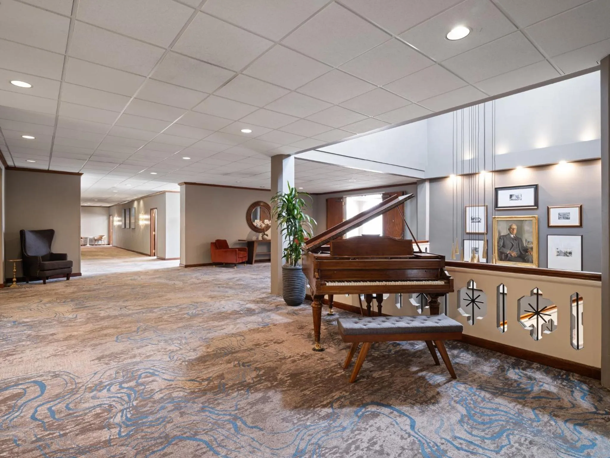 Meeting/conference room in Crowne Plaza Phoenix - Chandler Golf Resort by IHG