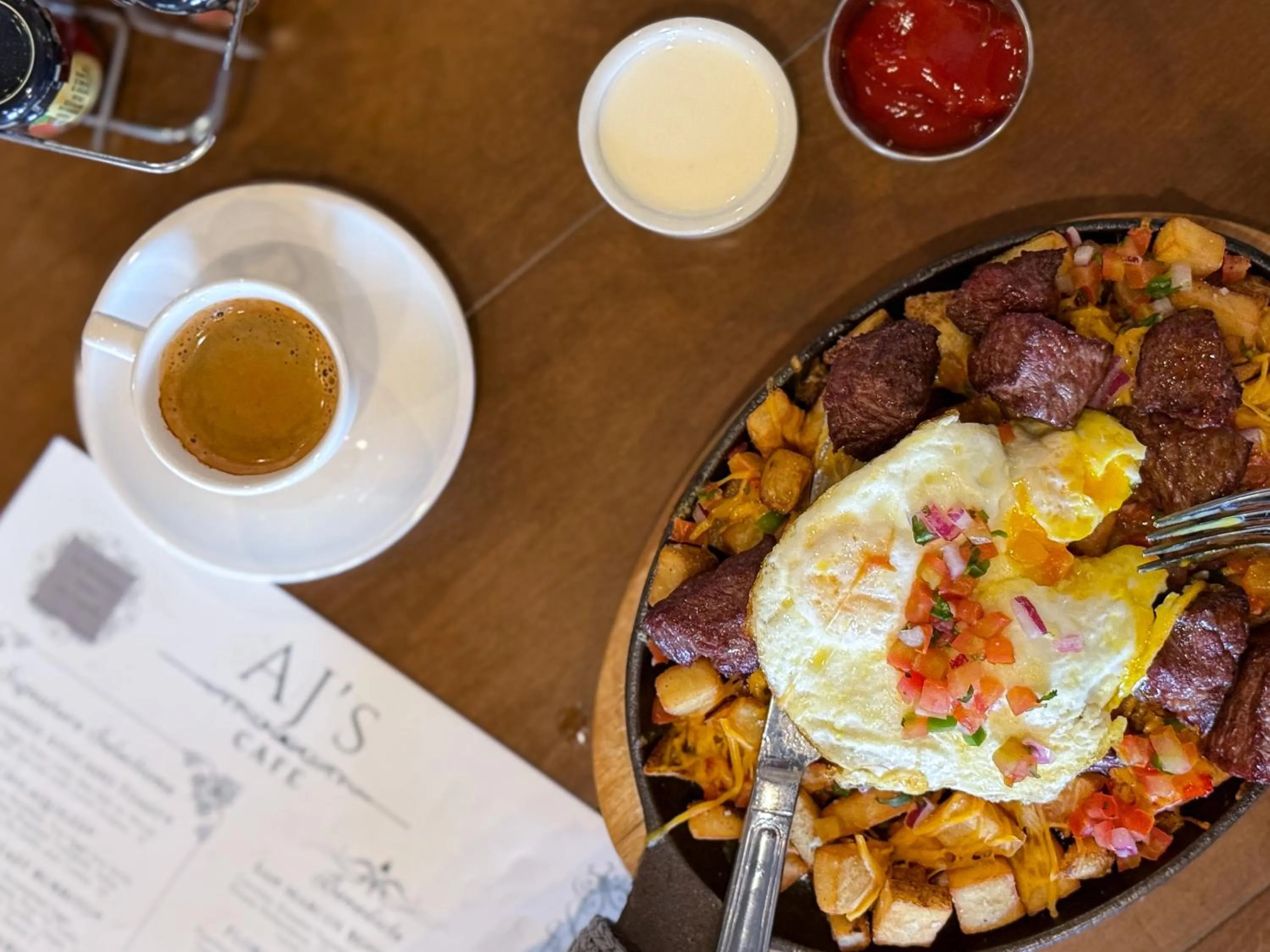 Restaurant/places to eat in Crowne Plaza Phoenix - Chandler Golf Resort by IHG