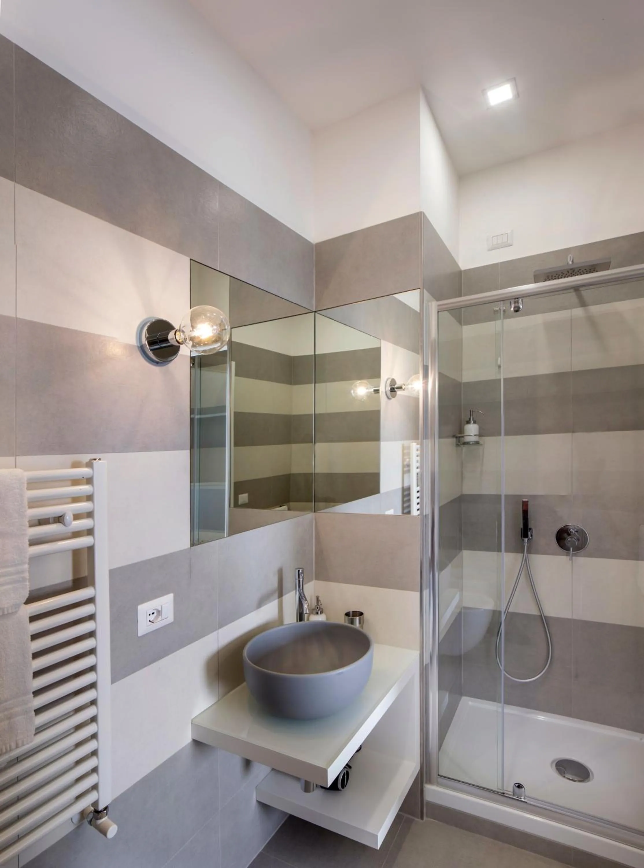 Shower in Relais Castel Nuovo