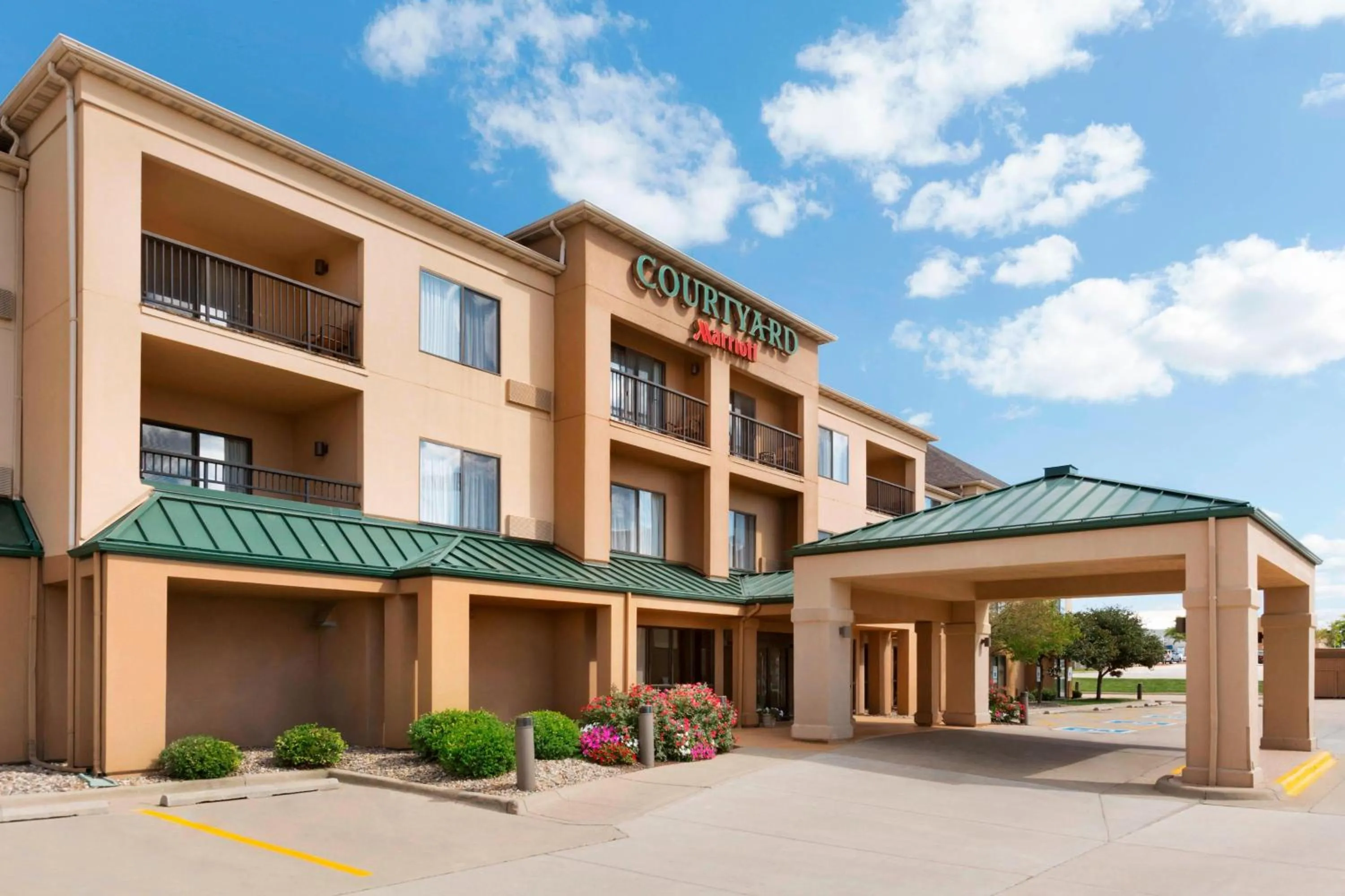 Property building in Courtyard by Marriott Bloomington Normal