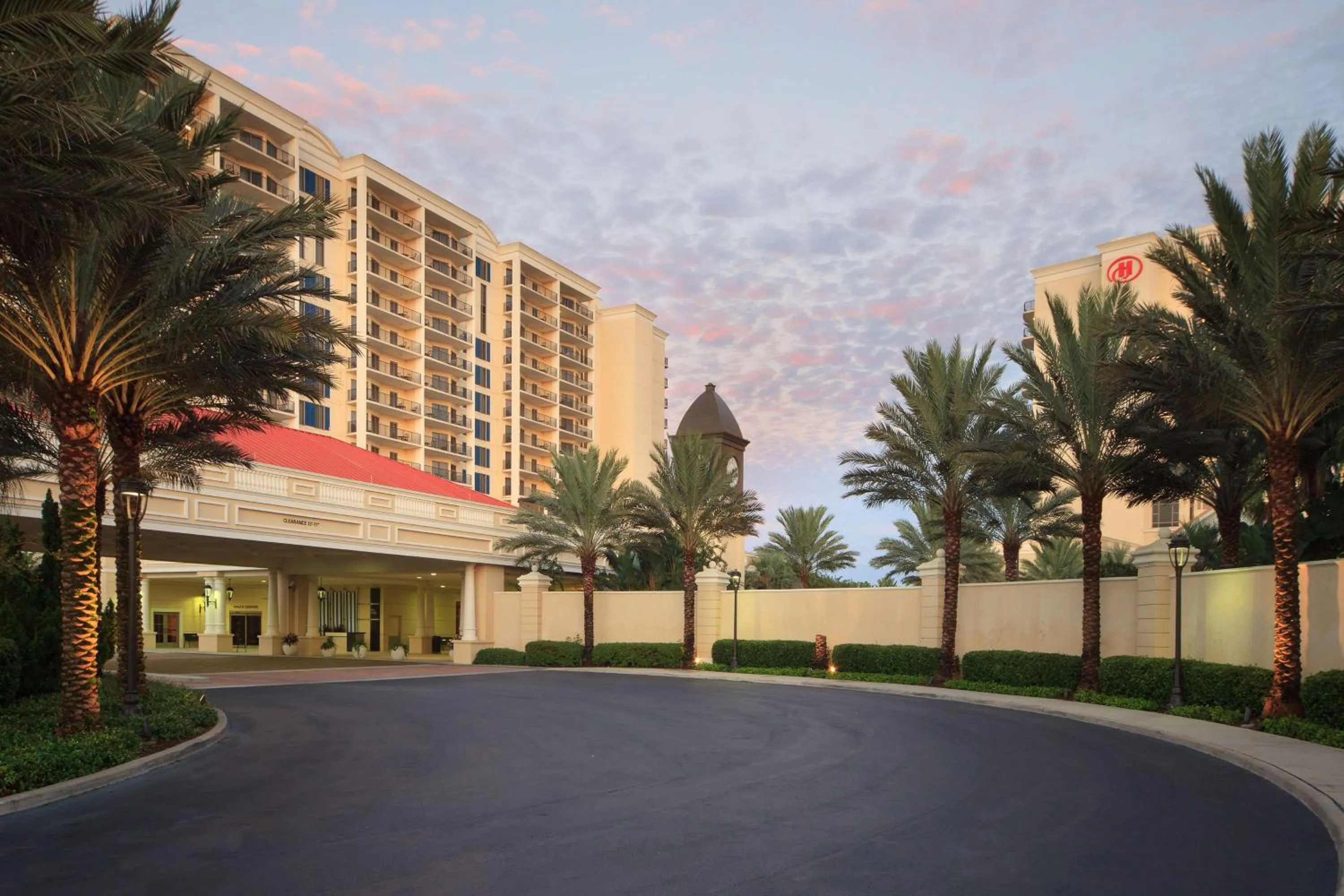 Property building in Hilton Grand Vacations Club Parc Soleil Orlando