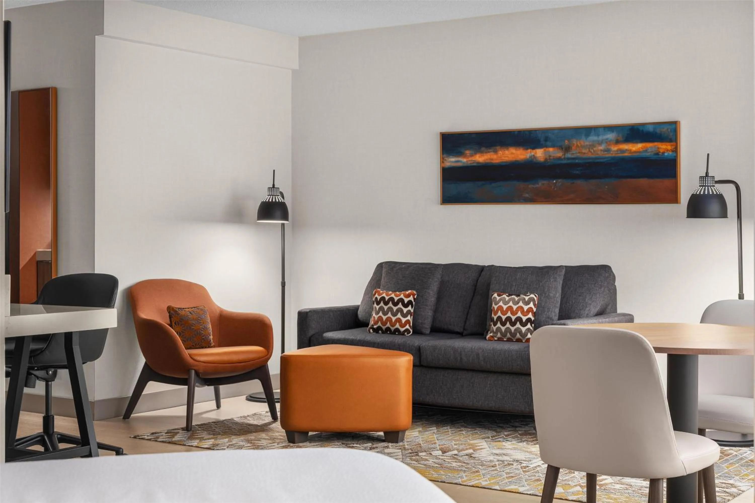 Living room in Hilton Garden Inn Toronto Airport