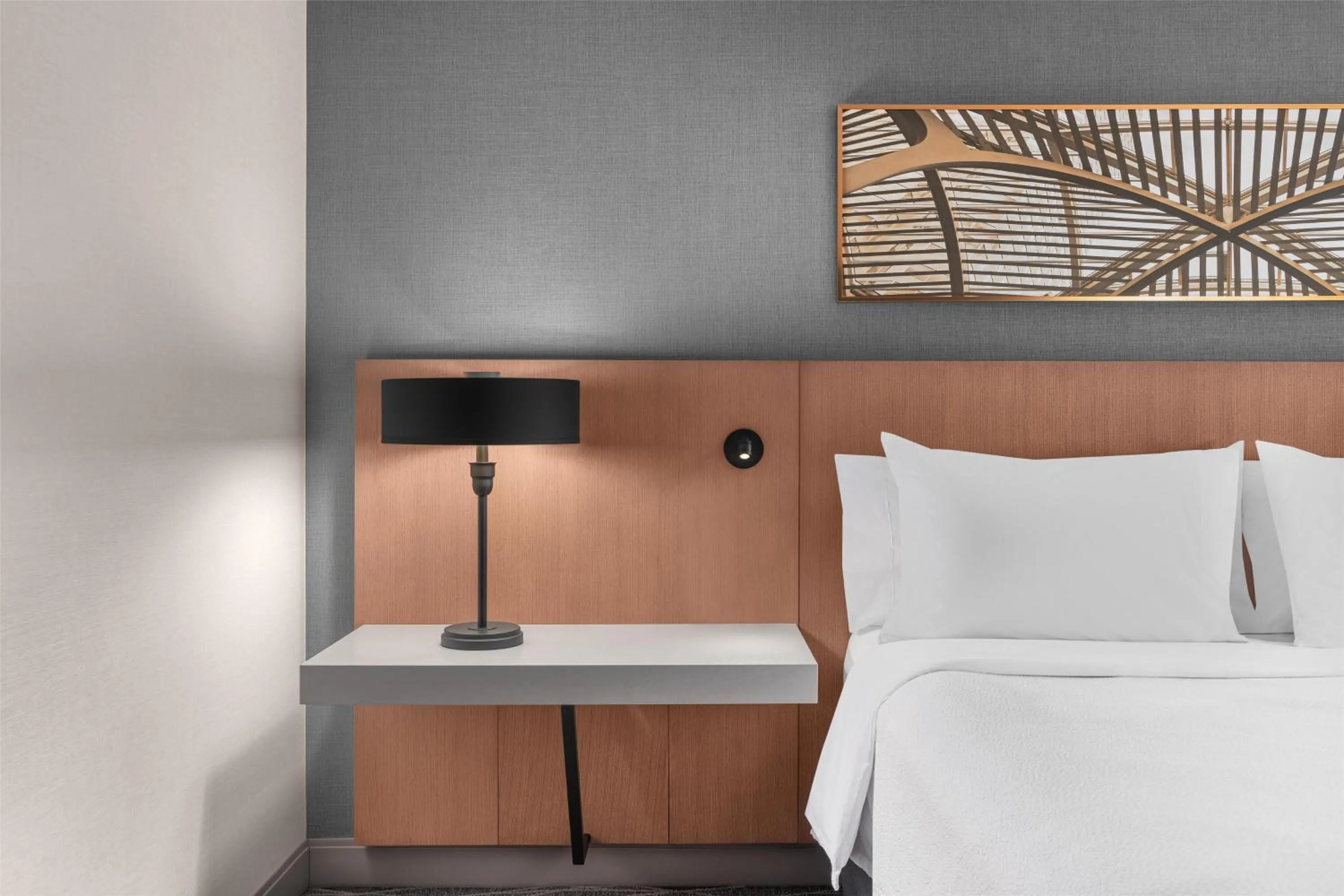 Bed in Hilton Garden Inn Toronto Airport