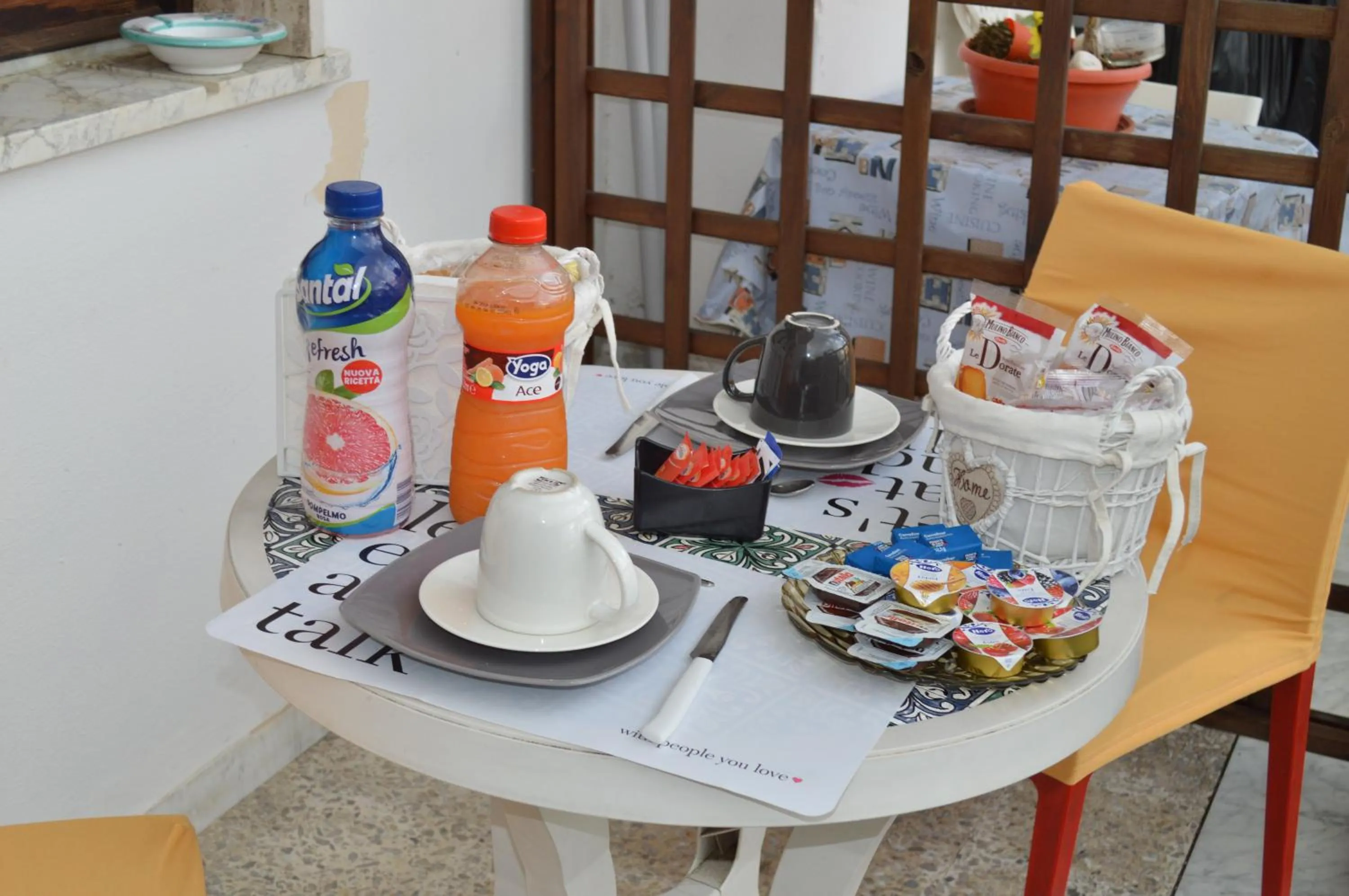 Food and drinks in B&B Frangi