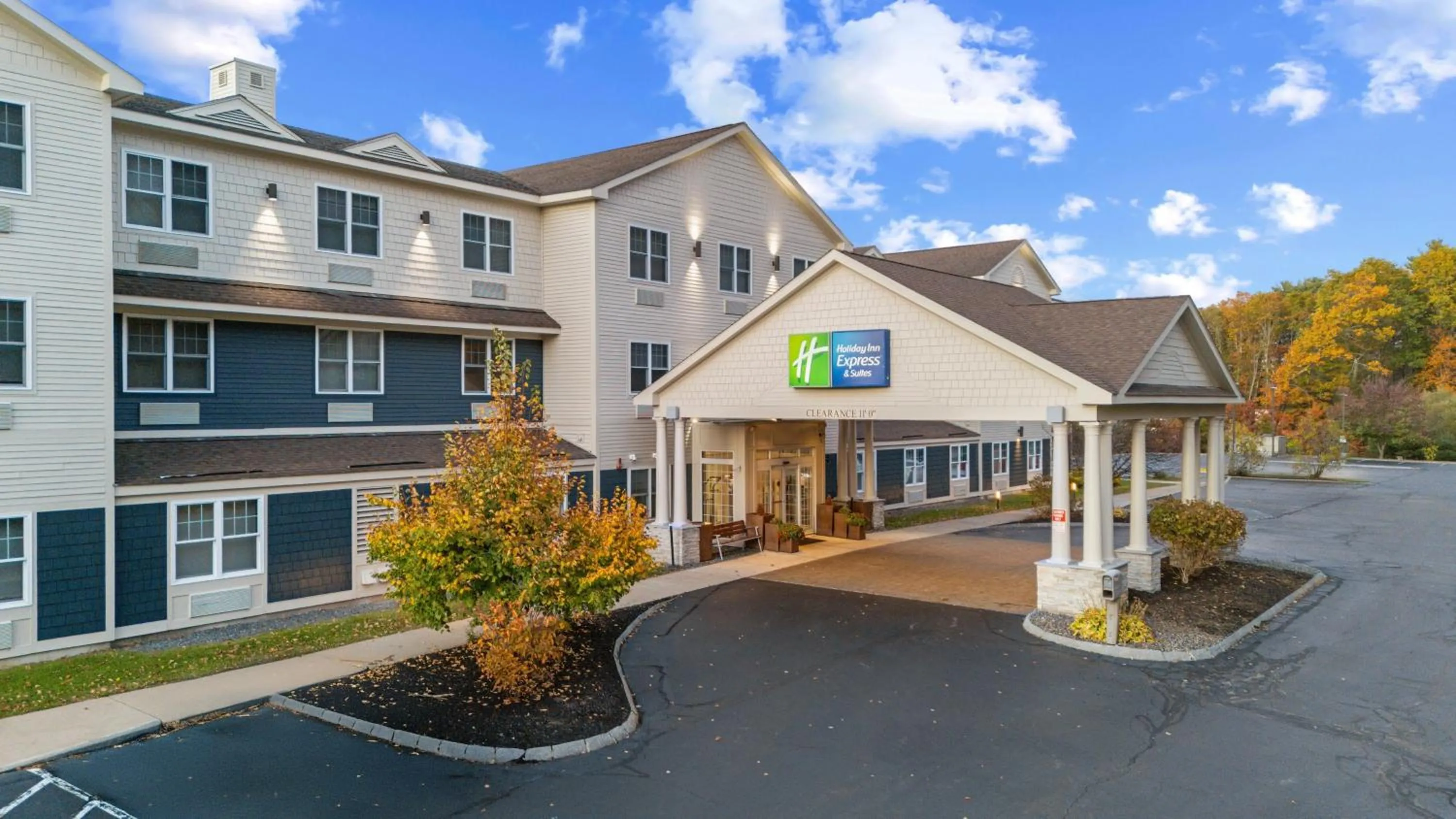 Property building in Holiday Inn Express Hotel & Suites Hampton South-Seabrook by IHG