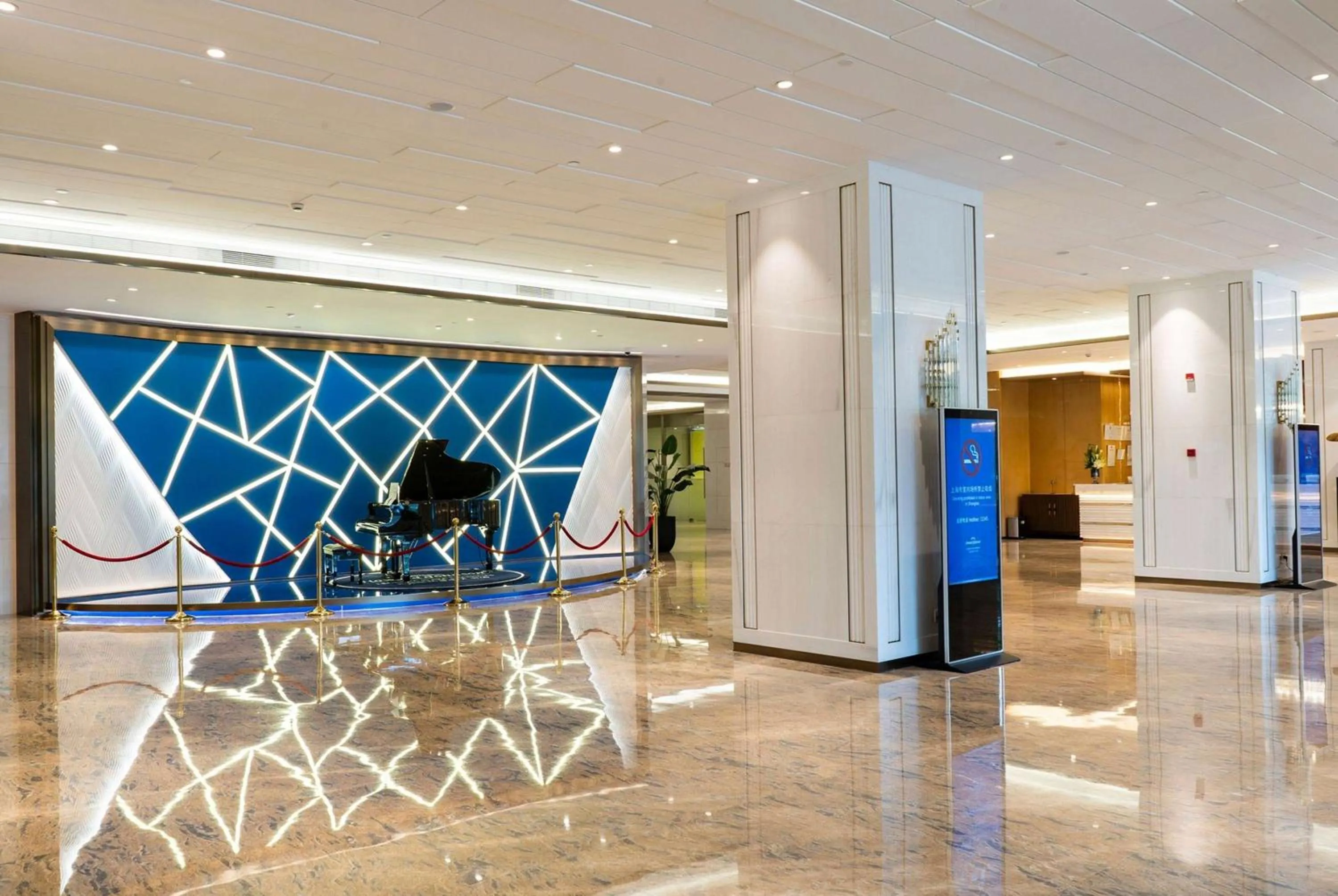 Lobby or reception in Howard Johnson Wyndham Leonora plzaz Shanghai