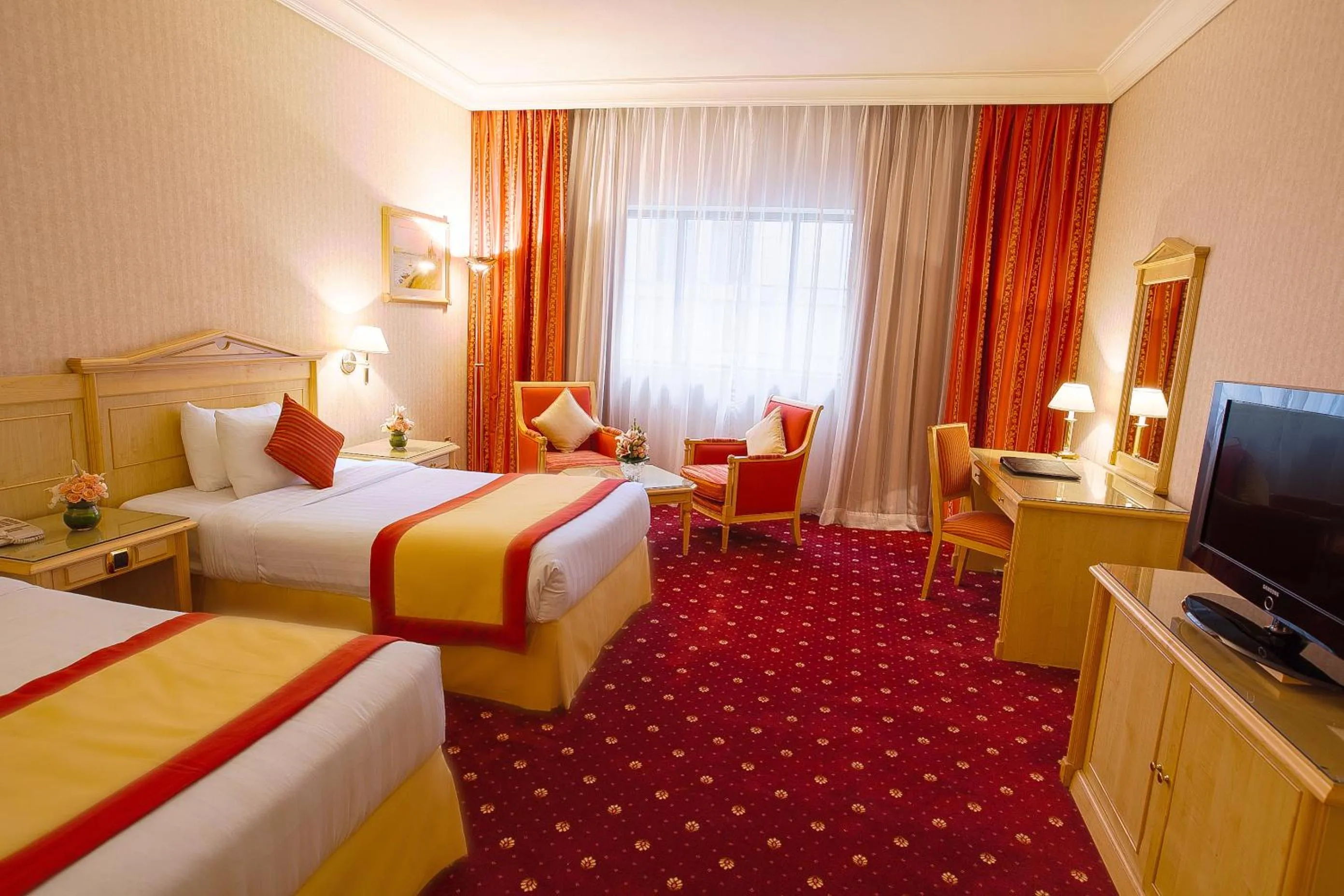 Day, Bed in Capitol Hotel Jumeirah Dubai