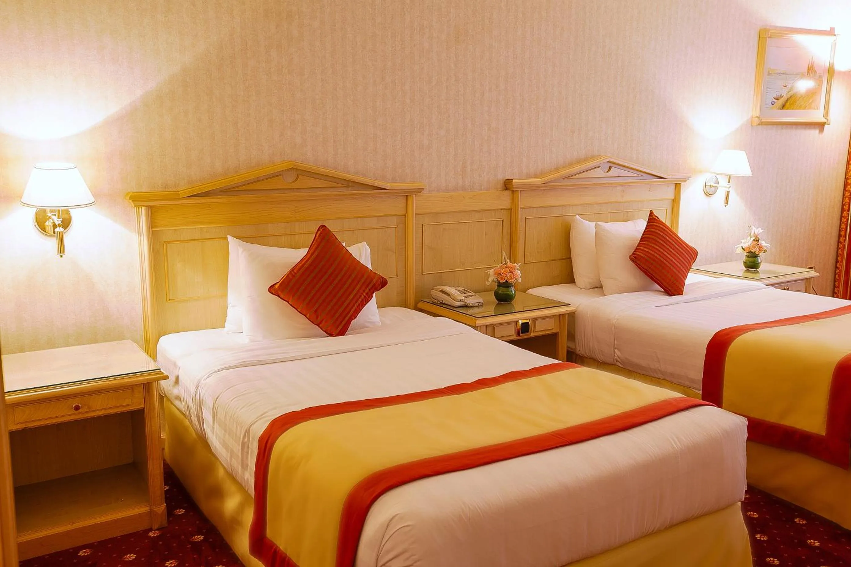 Bed in Capitol Hotel Jumeirah Dubai