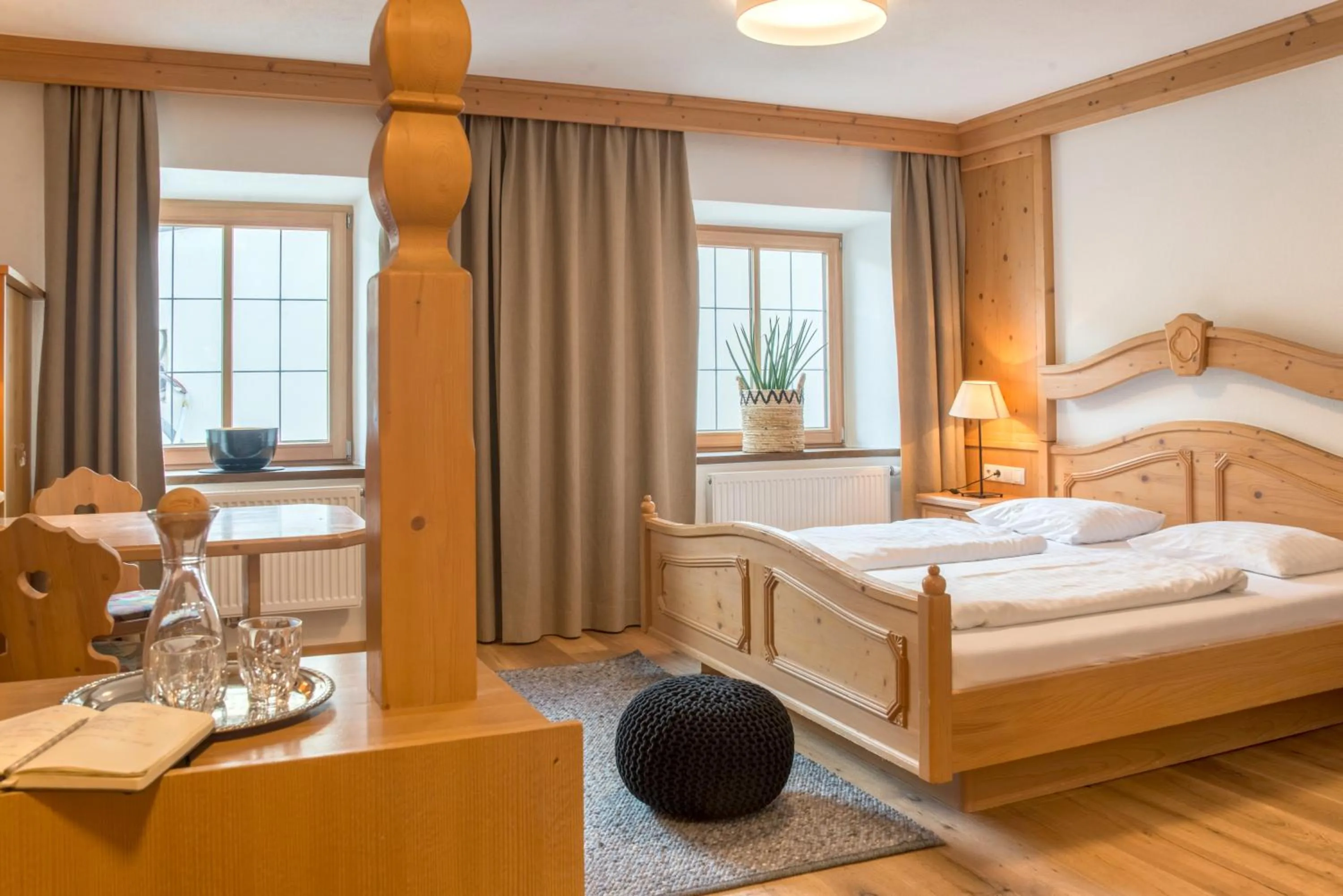 Photo of the whole room, Bed in Hotel Gasthof Hirschentenne