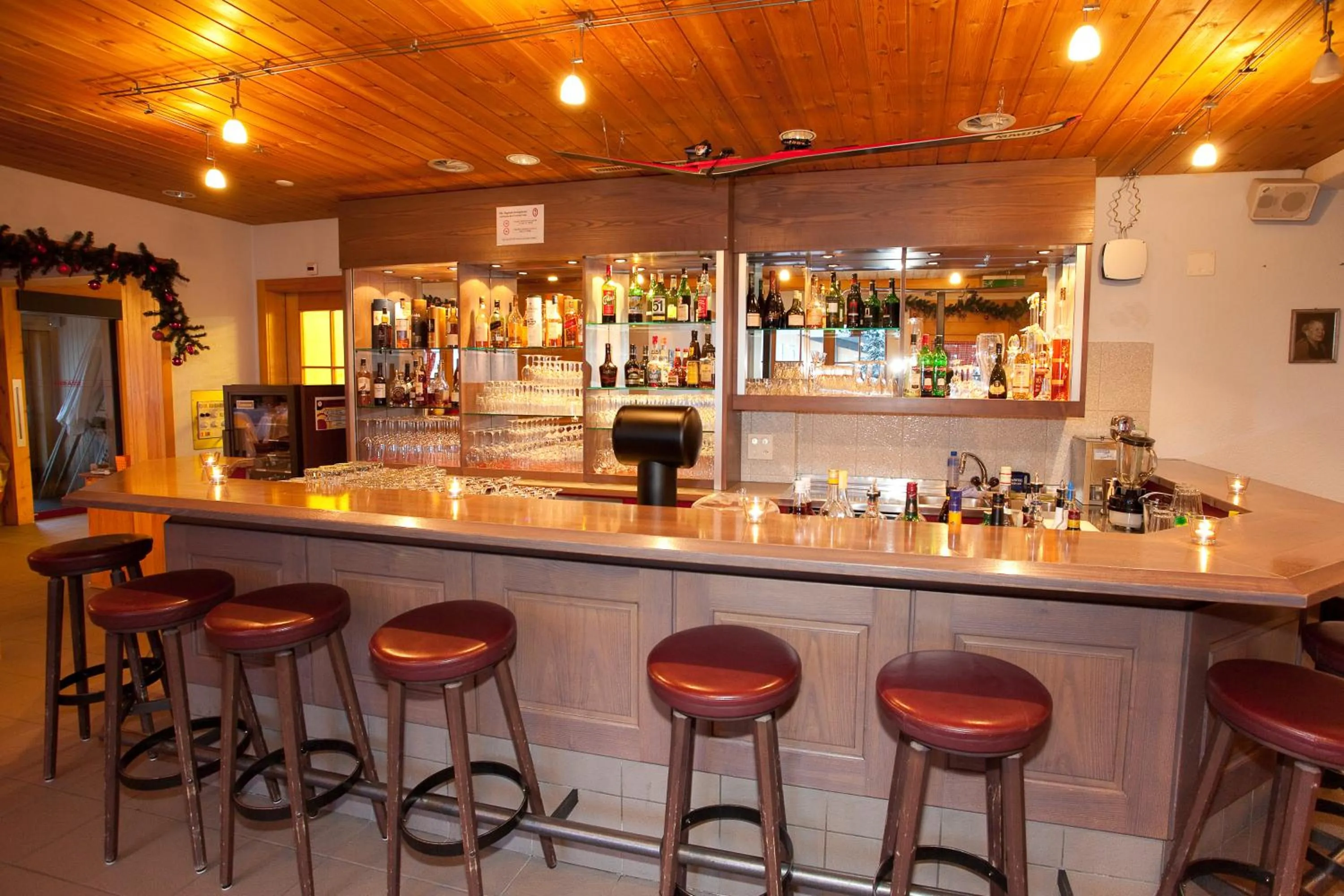 Lounge or bar in Hotel Jungfrau Mürren