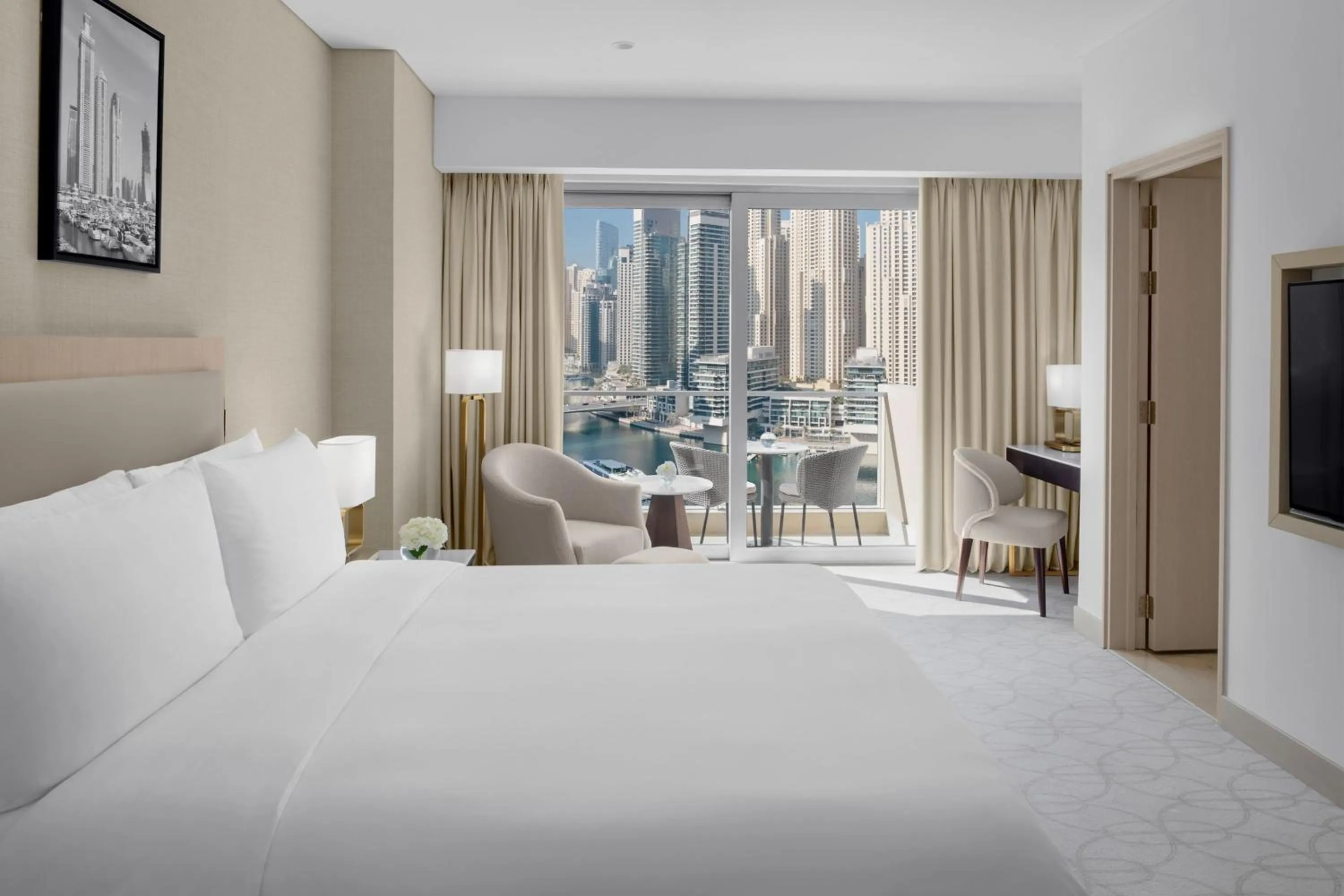 Photo of the whole room, Bed in JW Marriott Hotel Marina