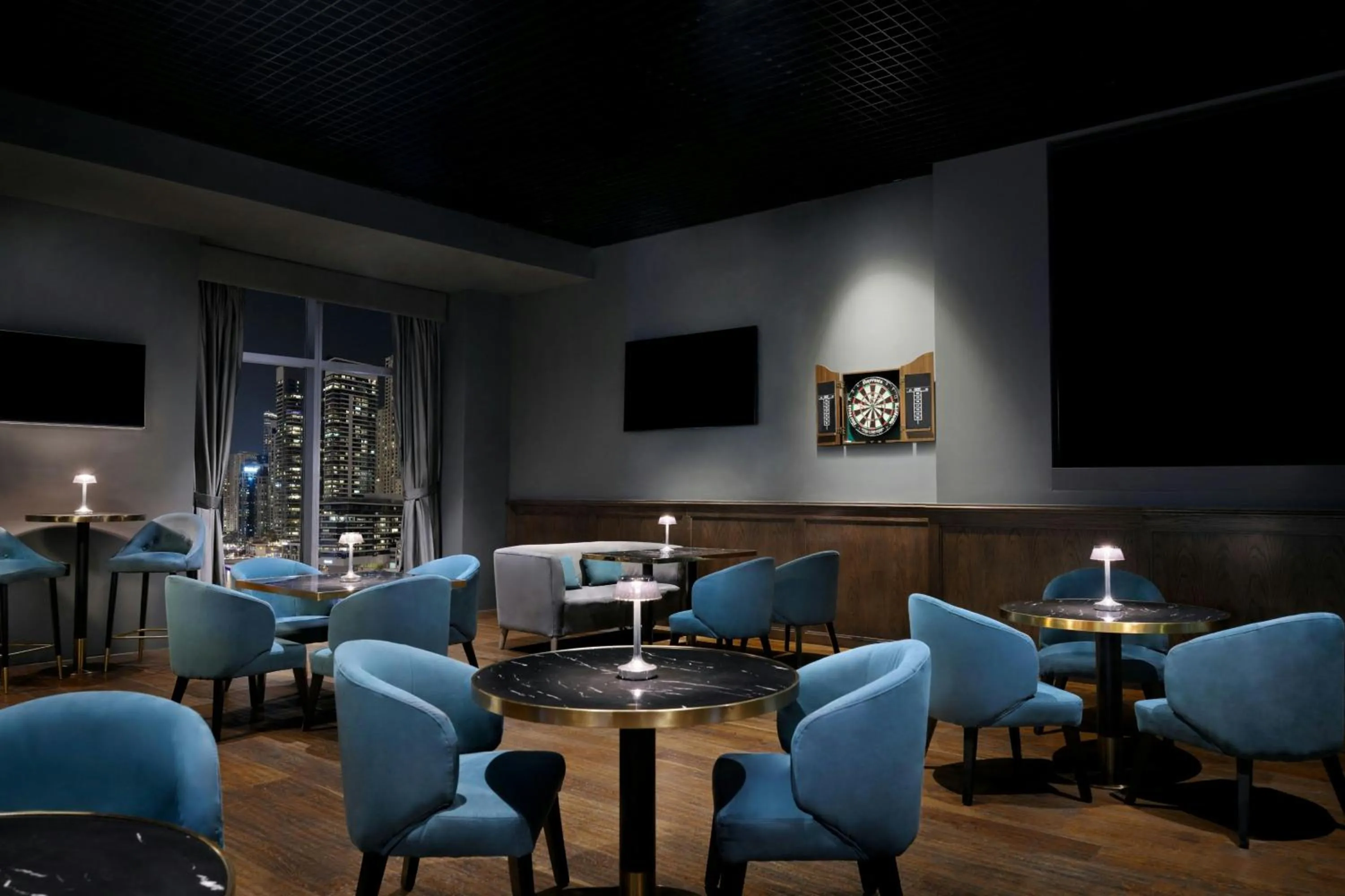 Restaurant/places to eat in JW Marriott Hotel Marina