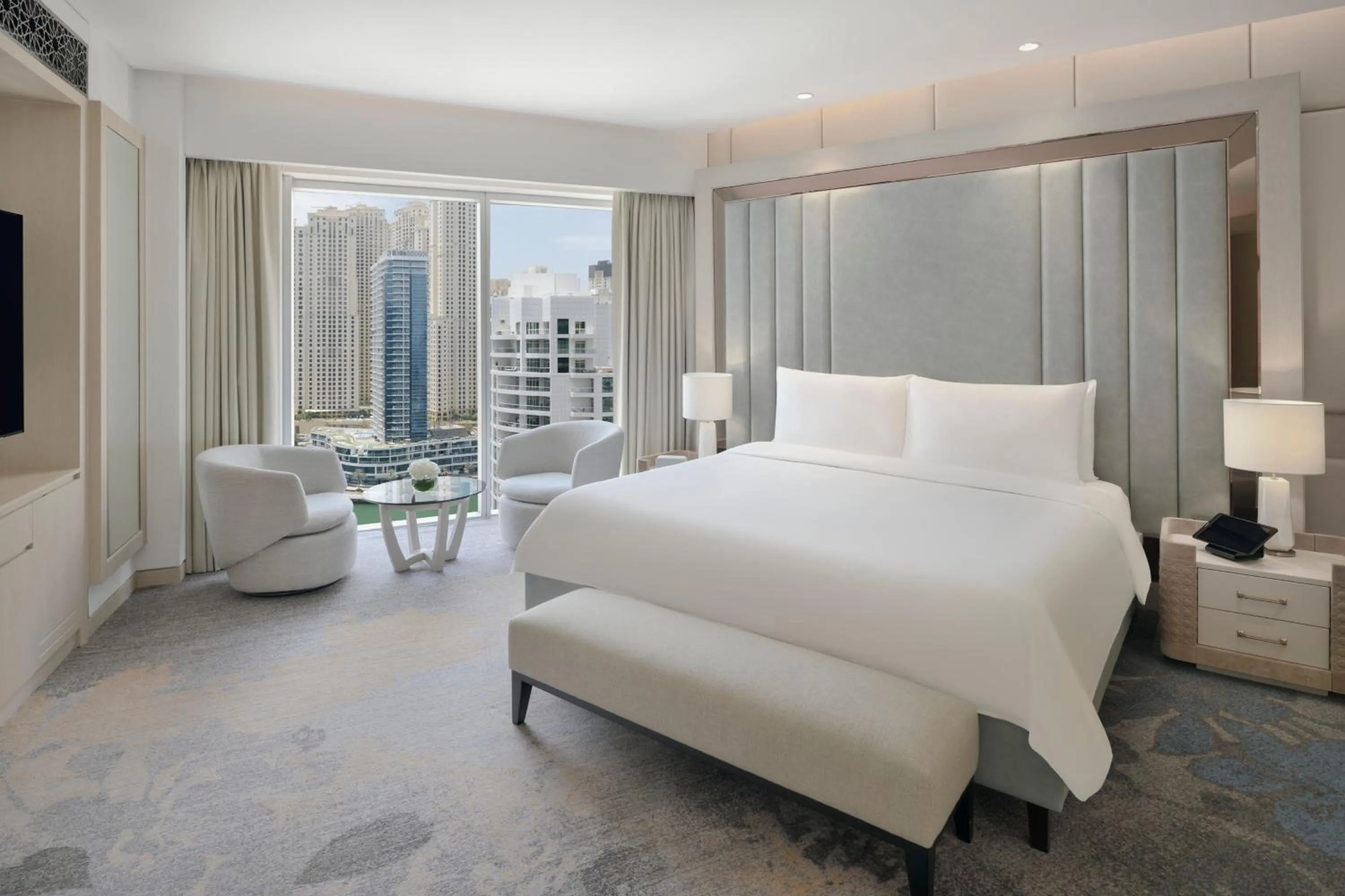 Bedroom, Bed in JW Marriott Hotel Marina