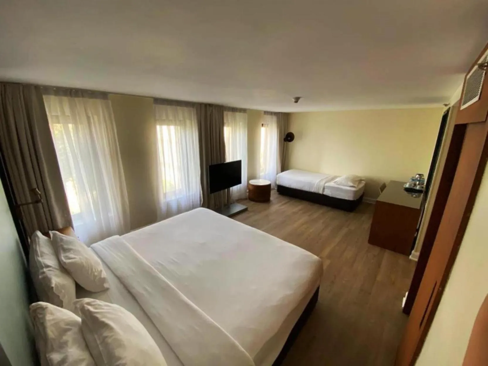 Photo of the whole room, Bed in Miapera Hotel & Spa - Special Class