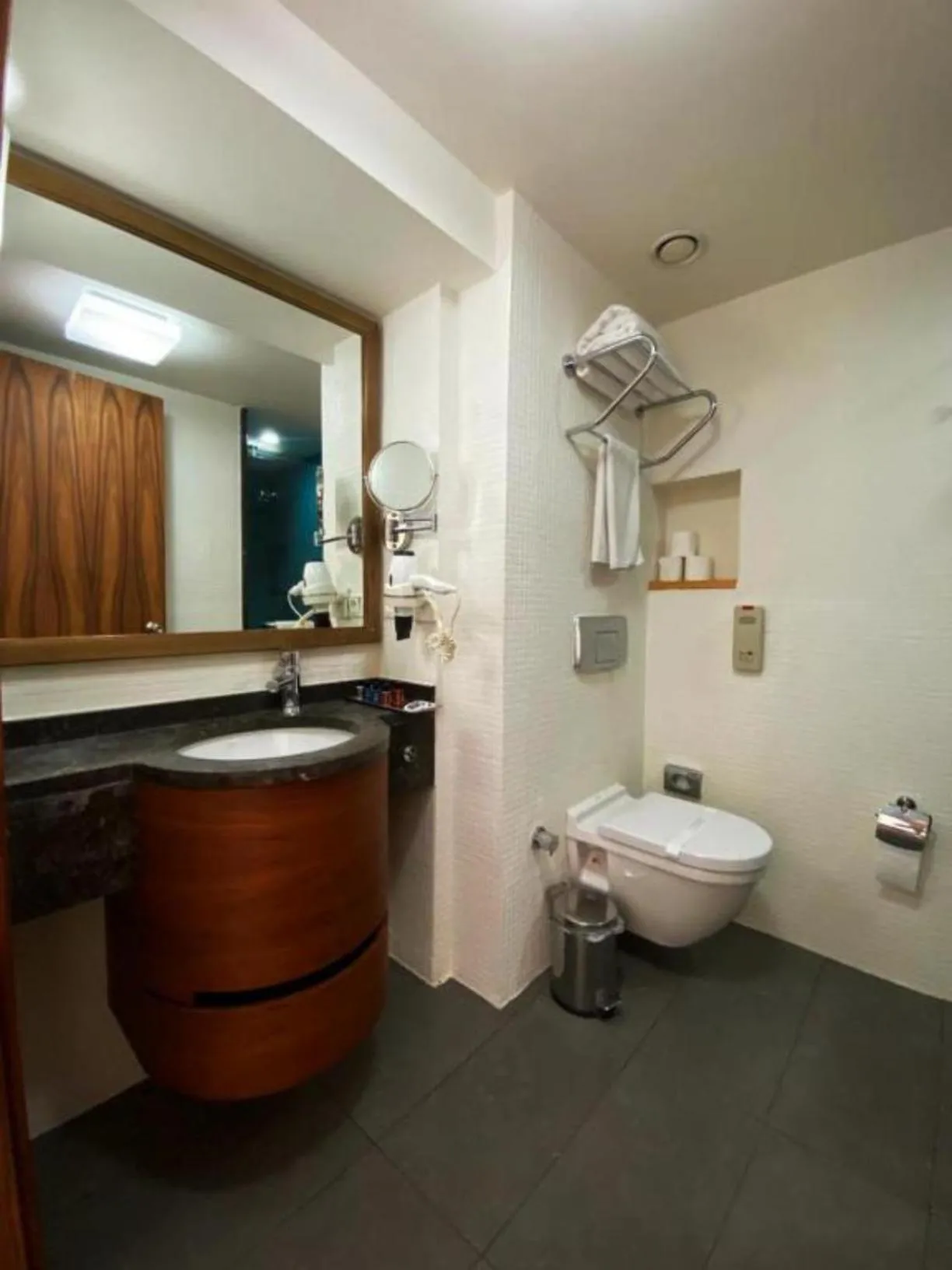 Toilet in Miapera Hotel & Spa - Special Class