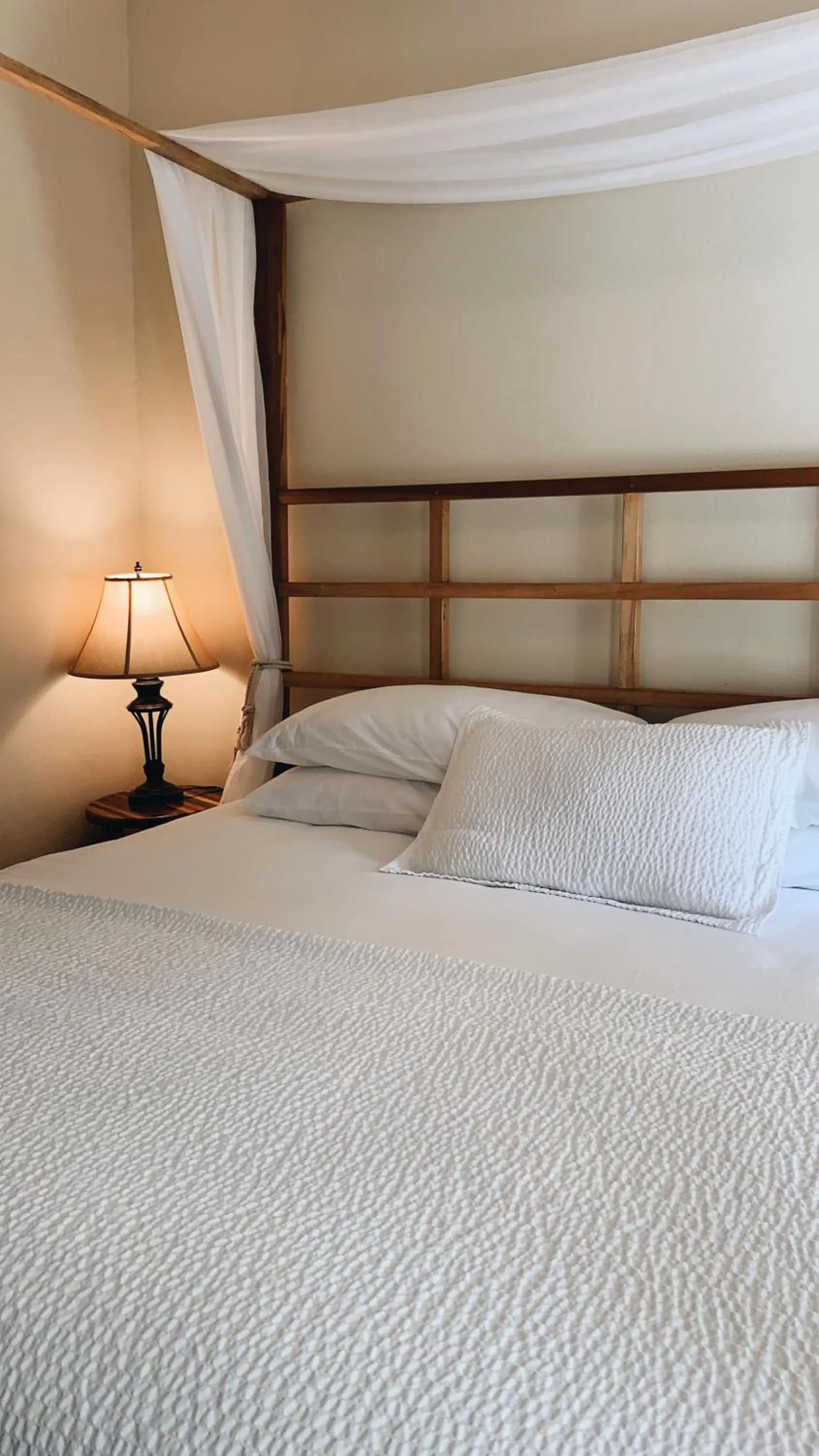 Bedroom, Bed in Caye Casa