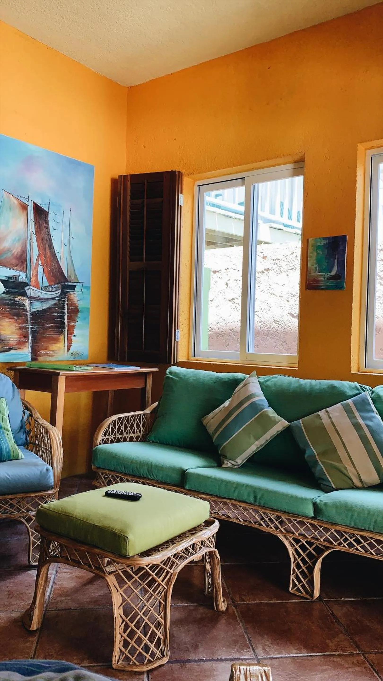 Living room in Caye Casa