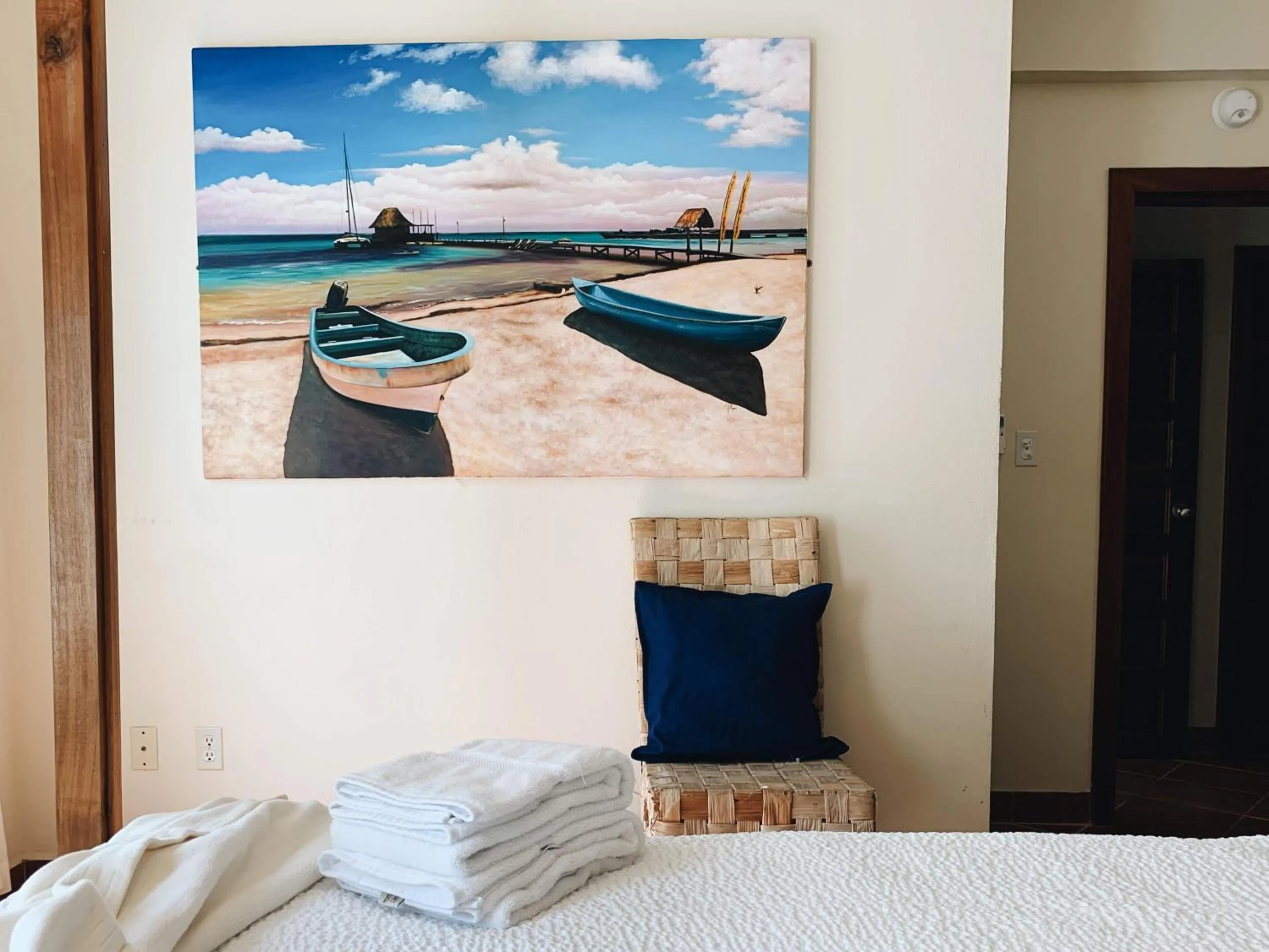 Bedroom, Bed in Caye Casa