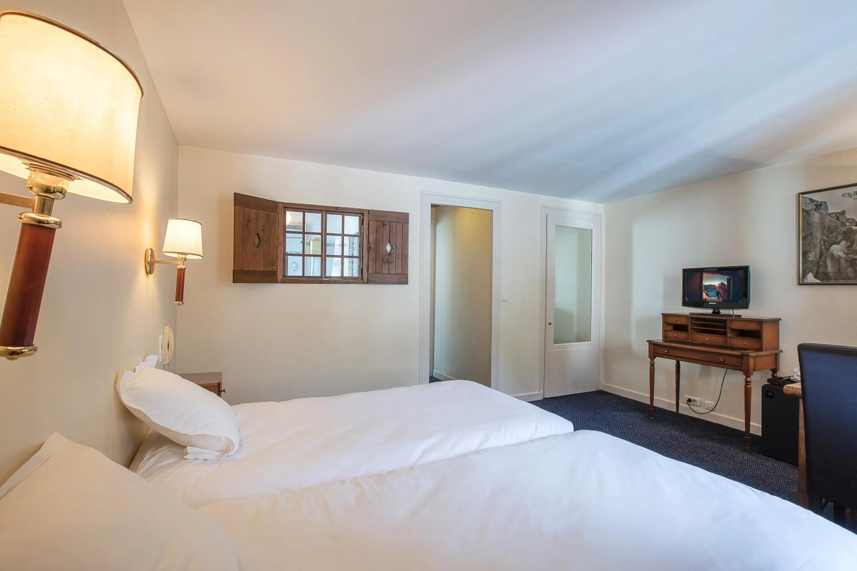 Bedroom in La Croix Blanche