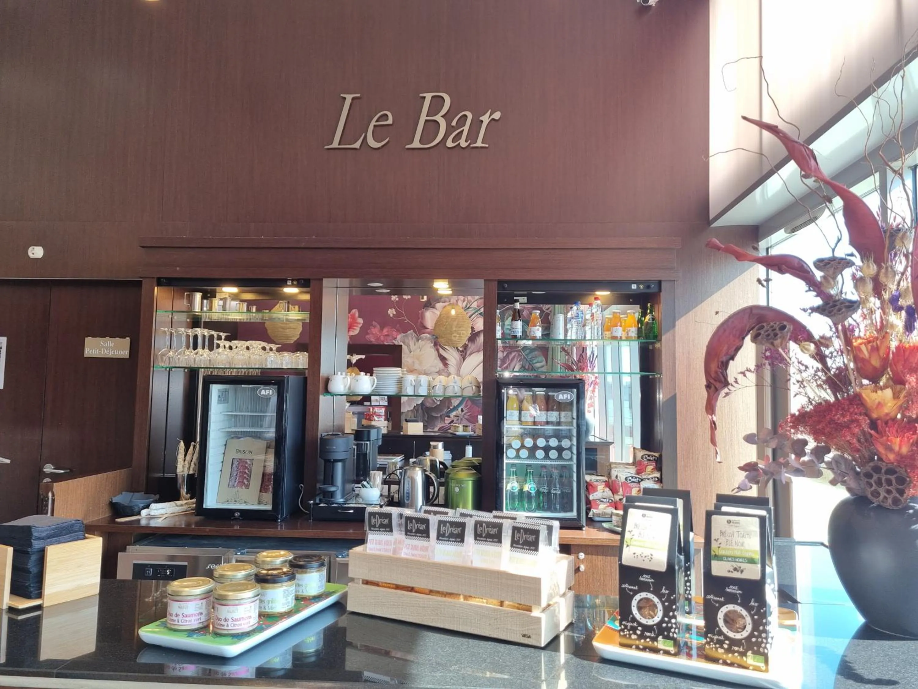 Lounge or bar in Residhome Nantes Berges De La Loire