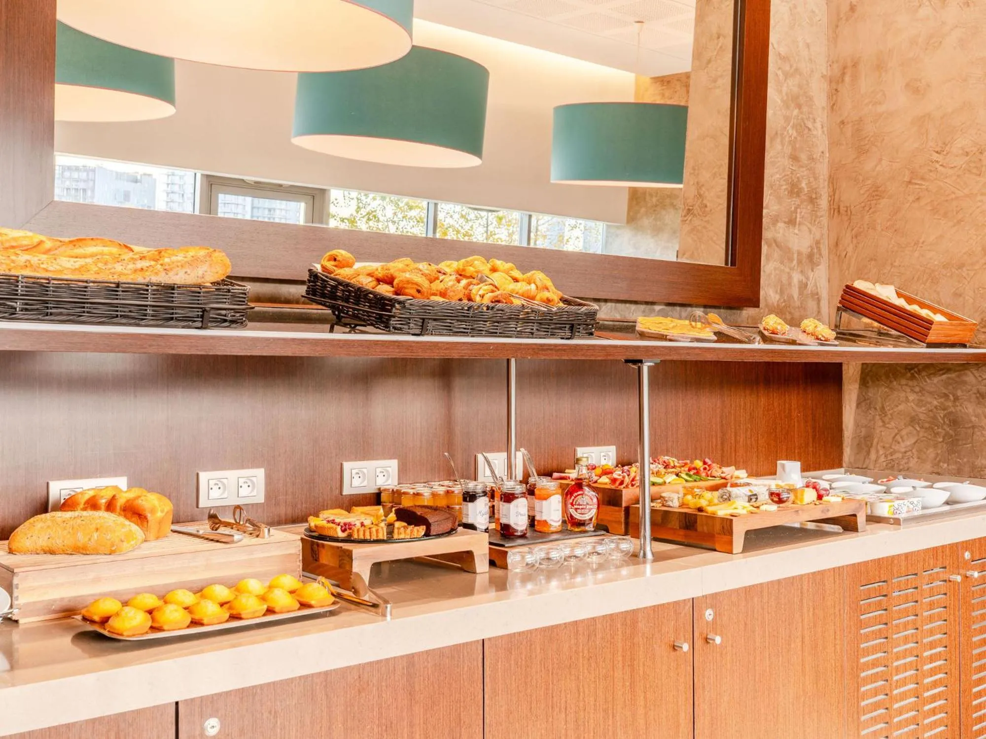 Breakfast in Residhome Nantes Berges De La Loire