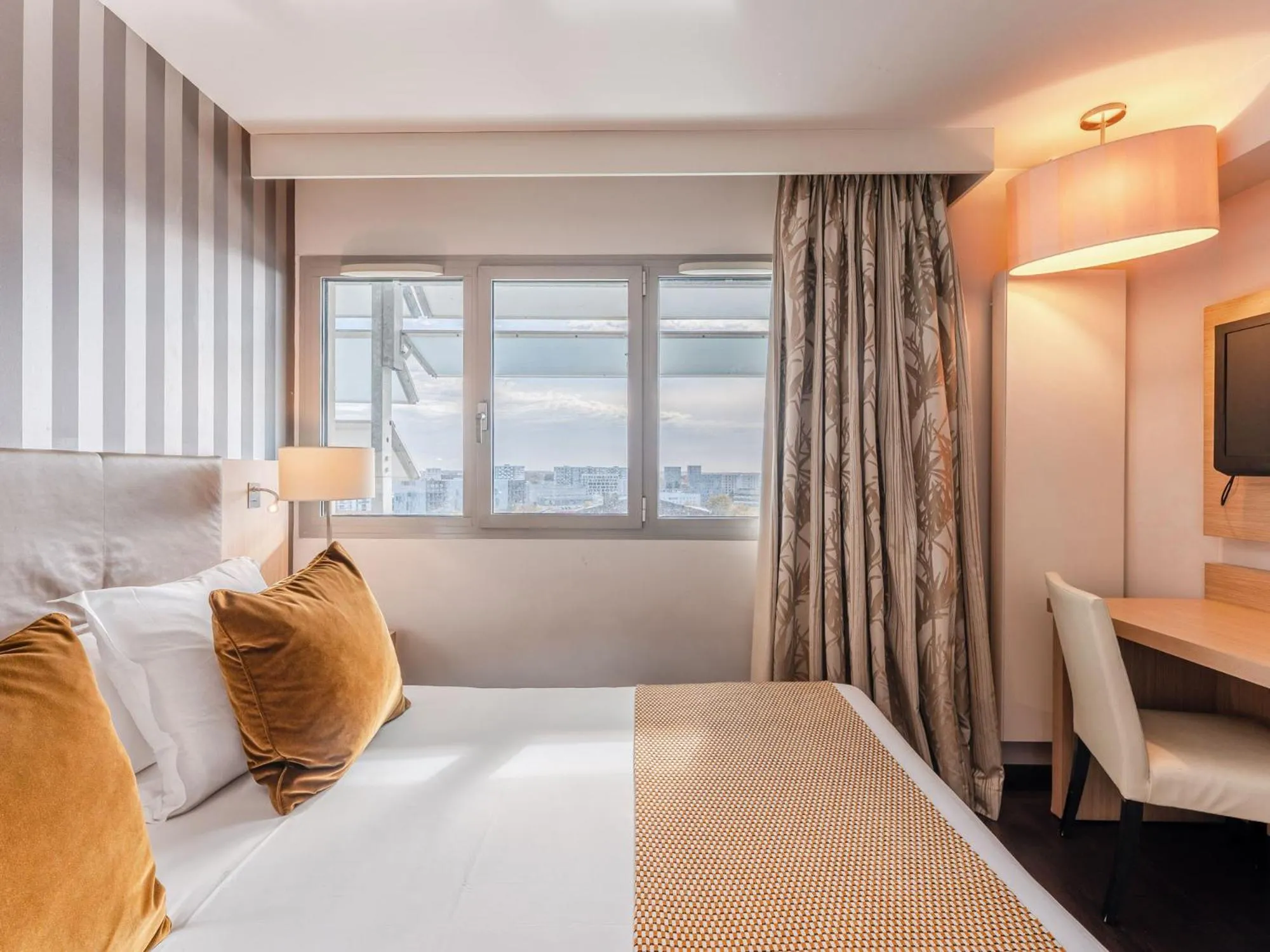 Bedroom, Bed in Residhome Nantes Berges De La Loire