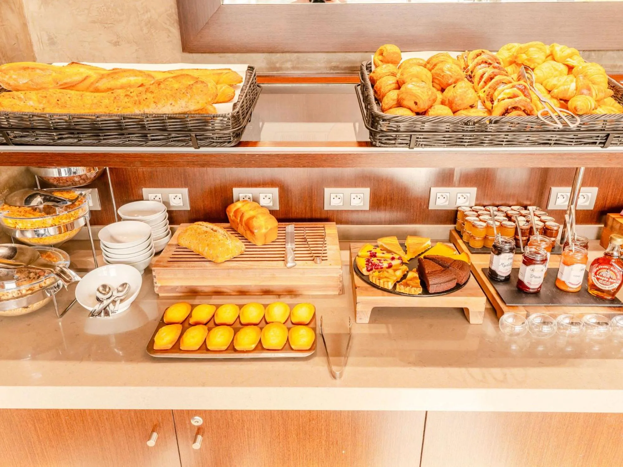 Breakfast in Residhome Nantes Berges De La Loire