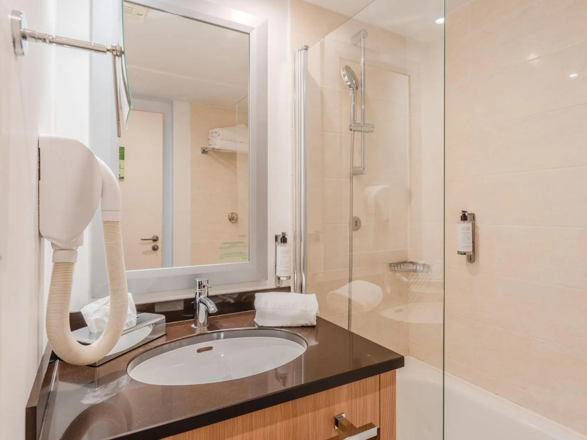 Bathroom in Residhome Nantes Berges De La Loire