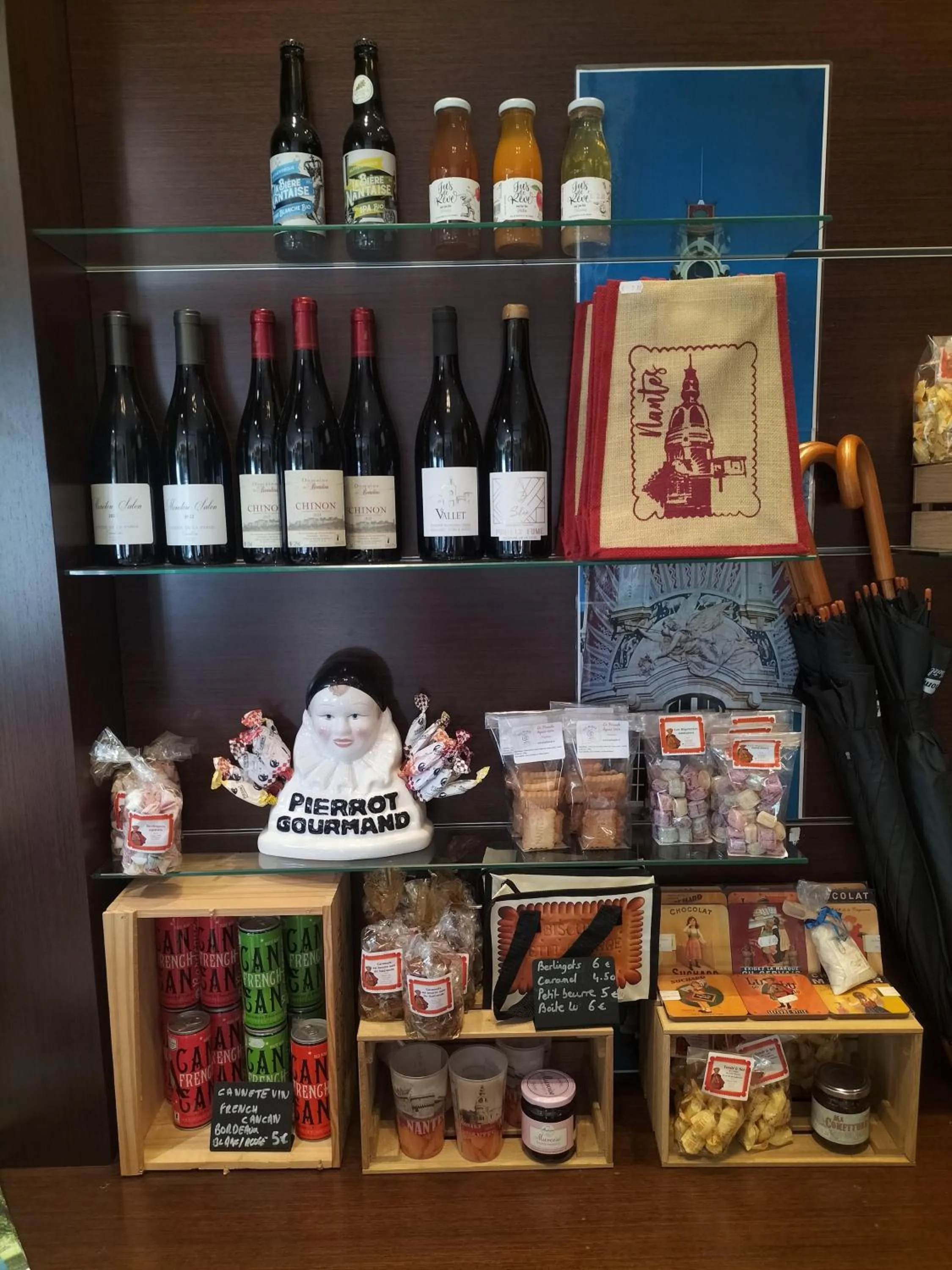 On-site shops in Residhome Nantes Berges De La Loire