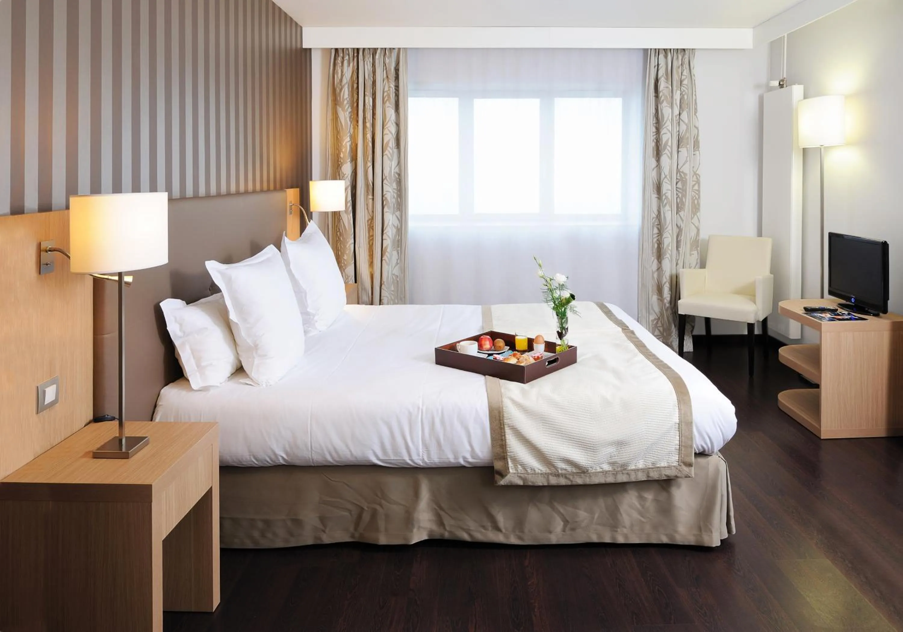 Bedroom, Bed in Residhome Nantes Berges De La Loire