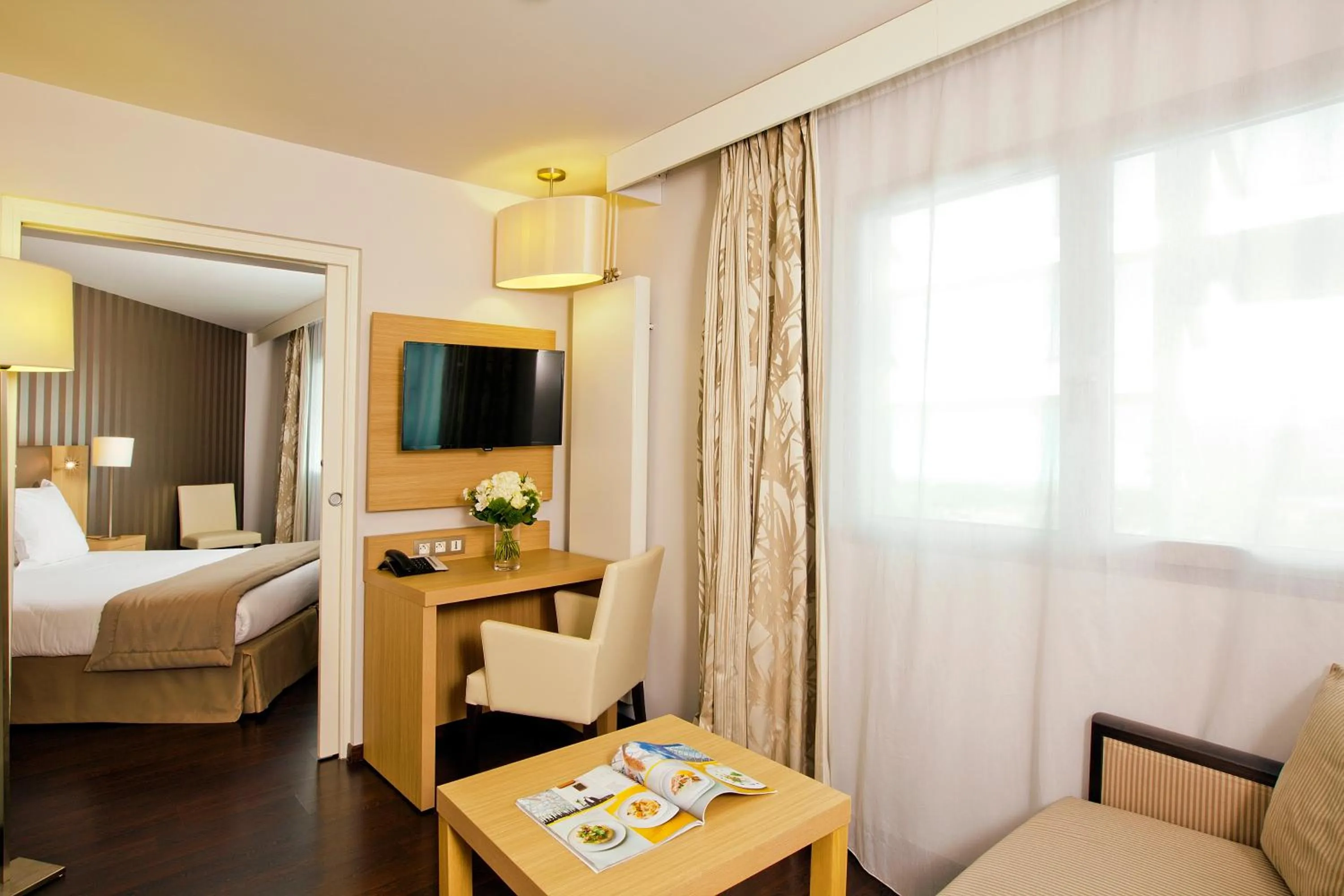 Living room, Bed in Residhome Nantes Berges De La Loire