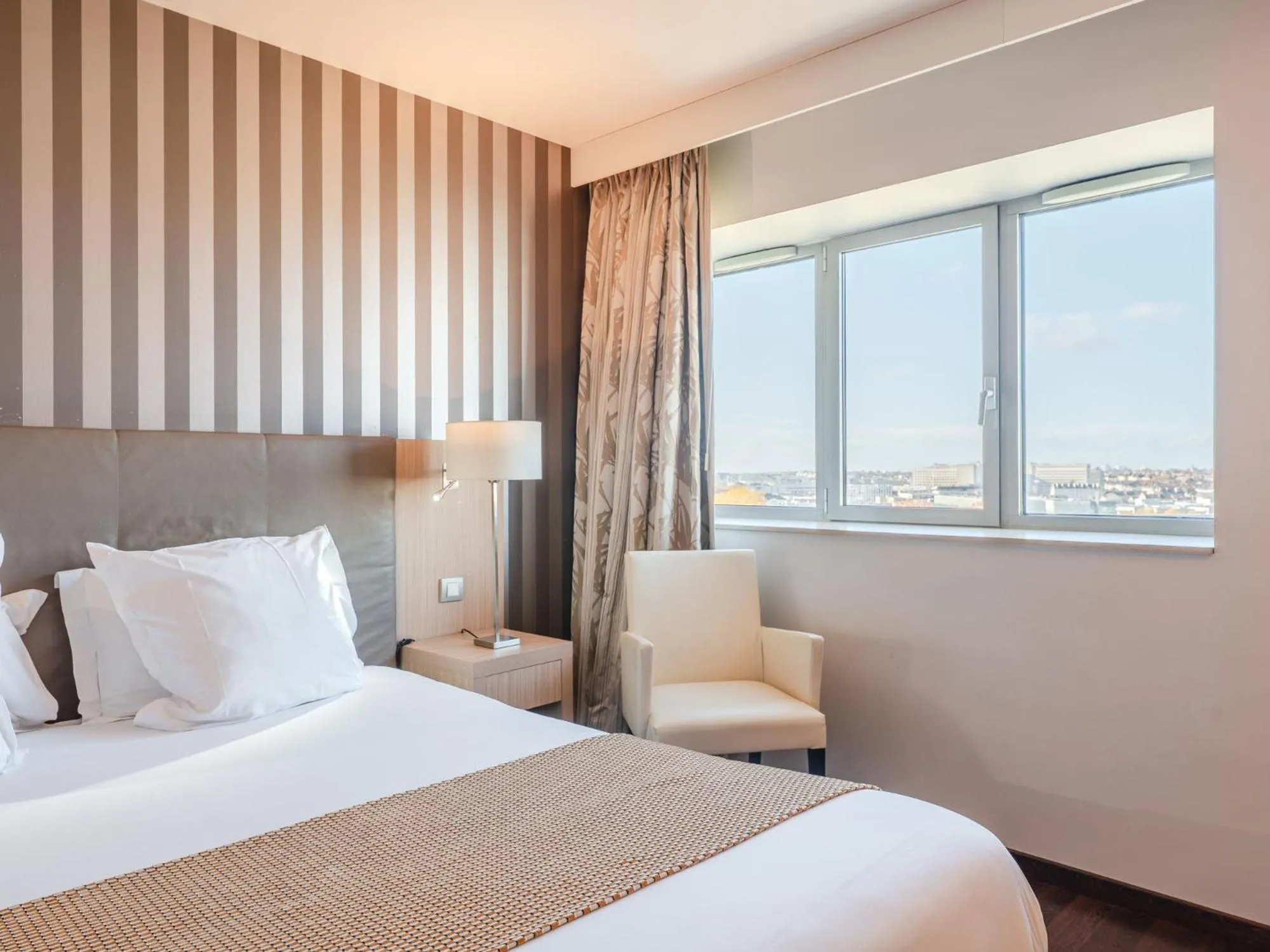 Bedroom, Bed in Residhome Nantes Berges De La Loire