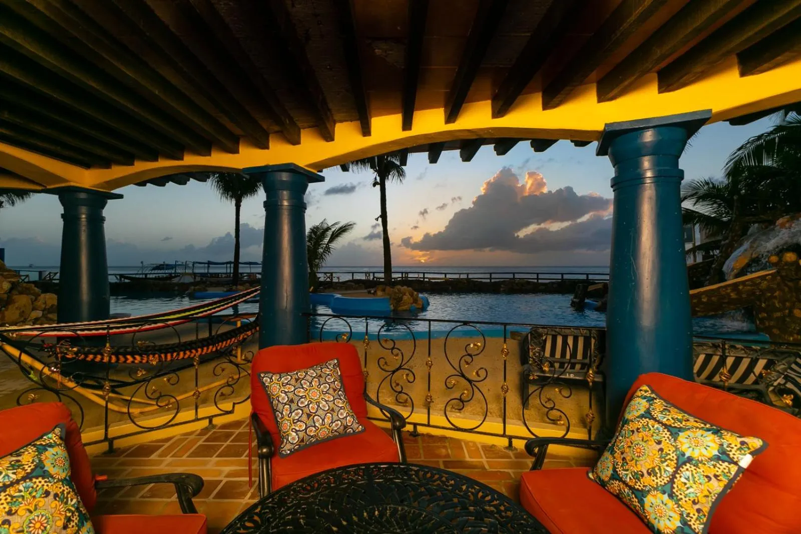 Patio in Caribe Tesoro