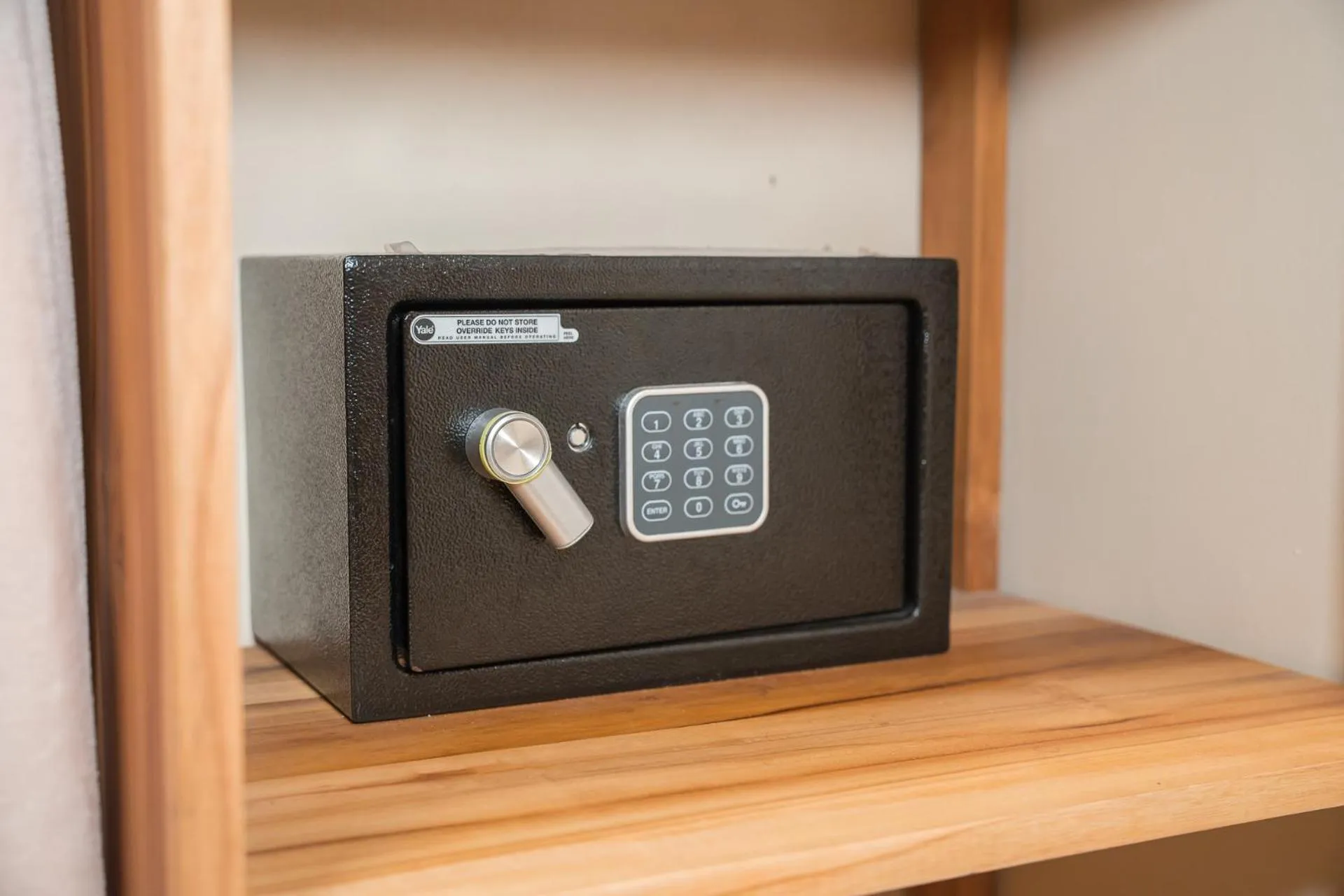 safe in Caribe Tesoro