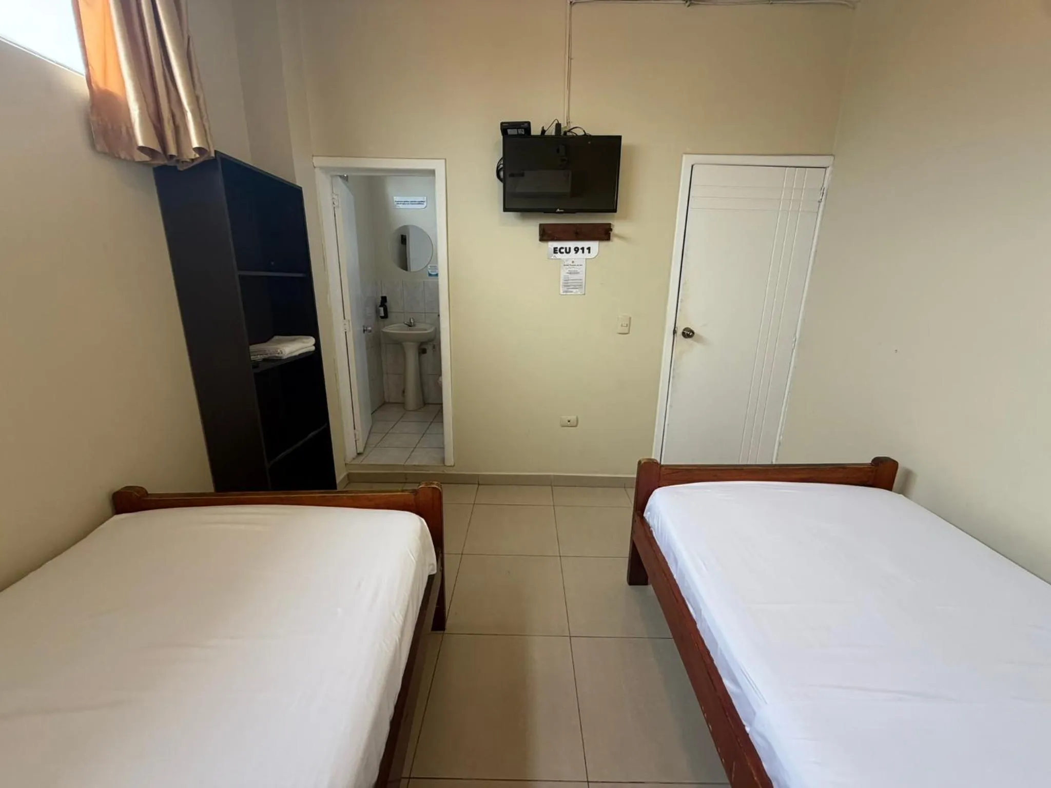 TV and multimedia, Bed in Hostal Posada Del Sol