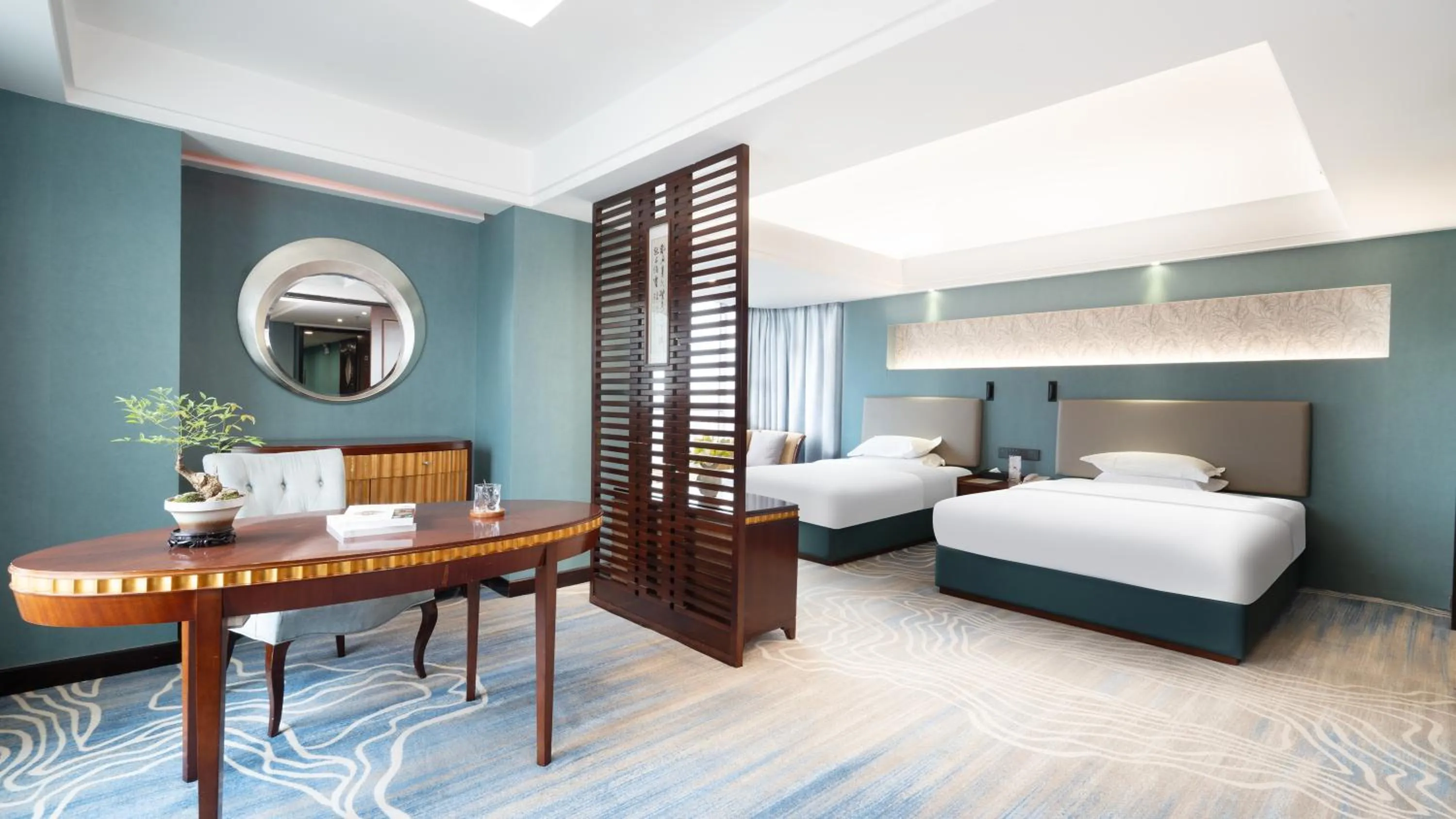 Bed in Shunde Grand View Hotel