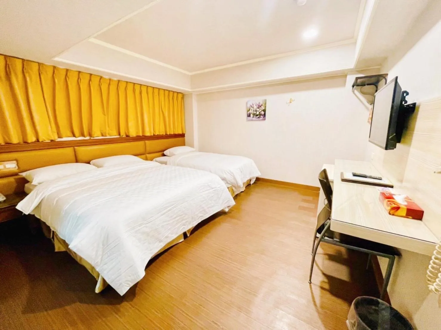 Bed in Spring Art Hotel