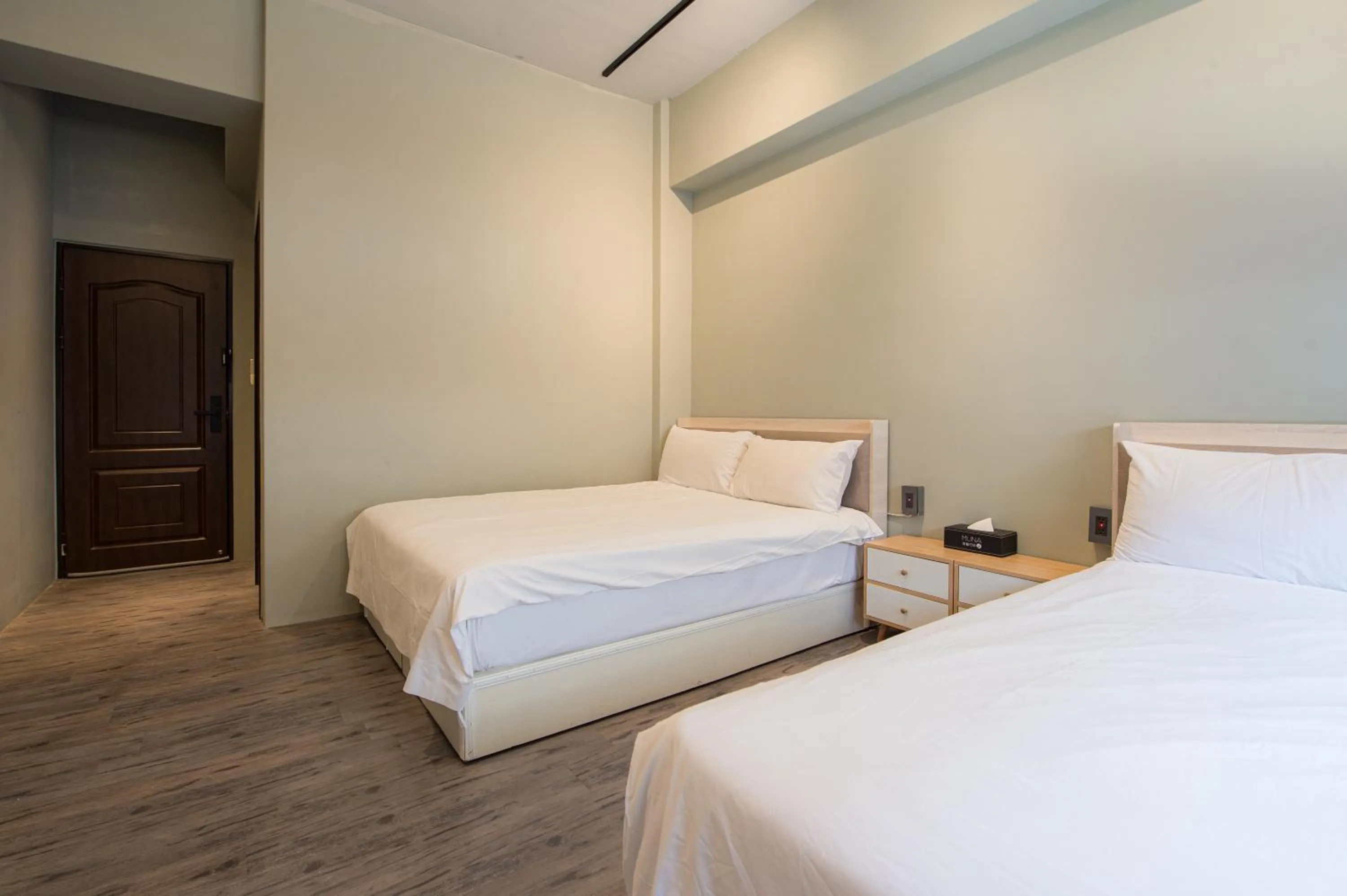 Photo of the whole room, Bed in MUNA Hostel