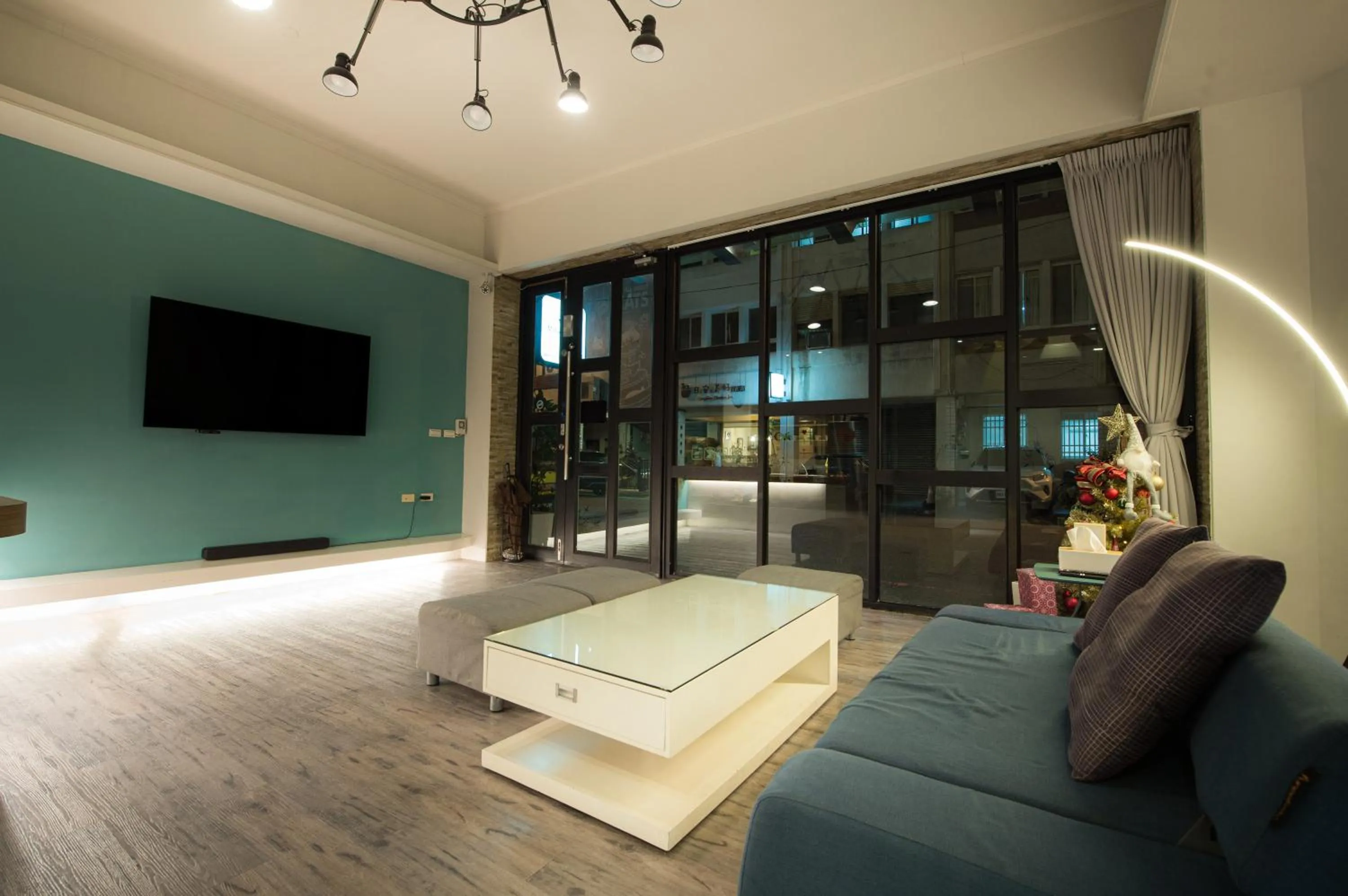 Living room in MUNA Hostel