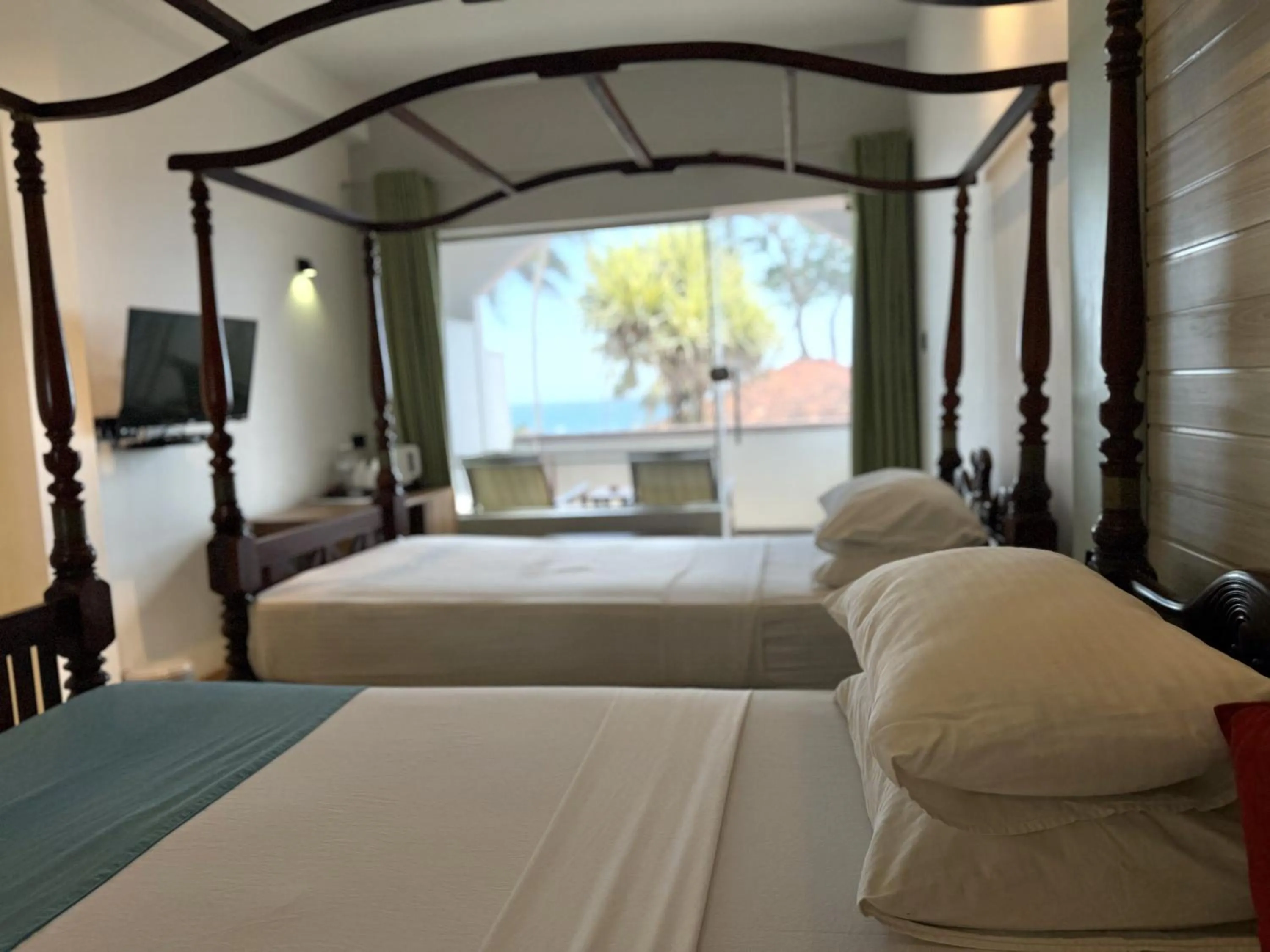 Bedroom, Bed in Sri Gemunu Beach Resort