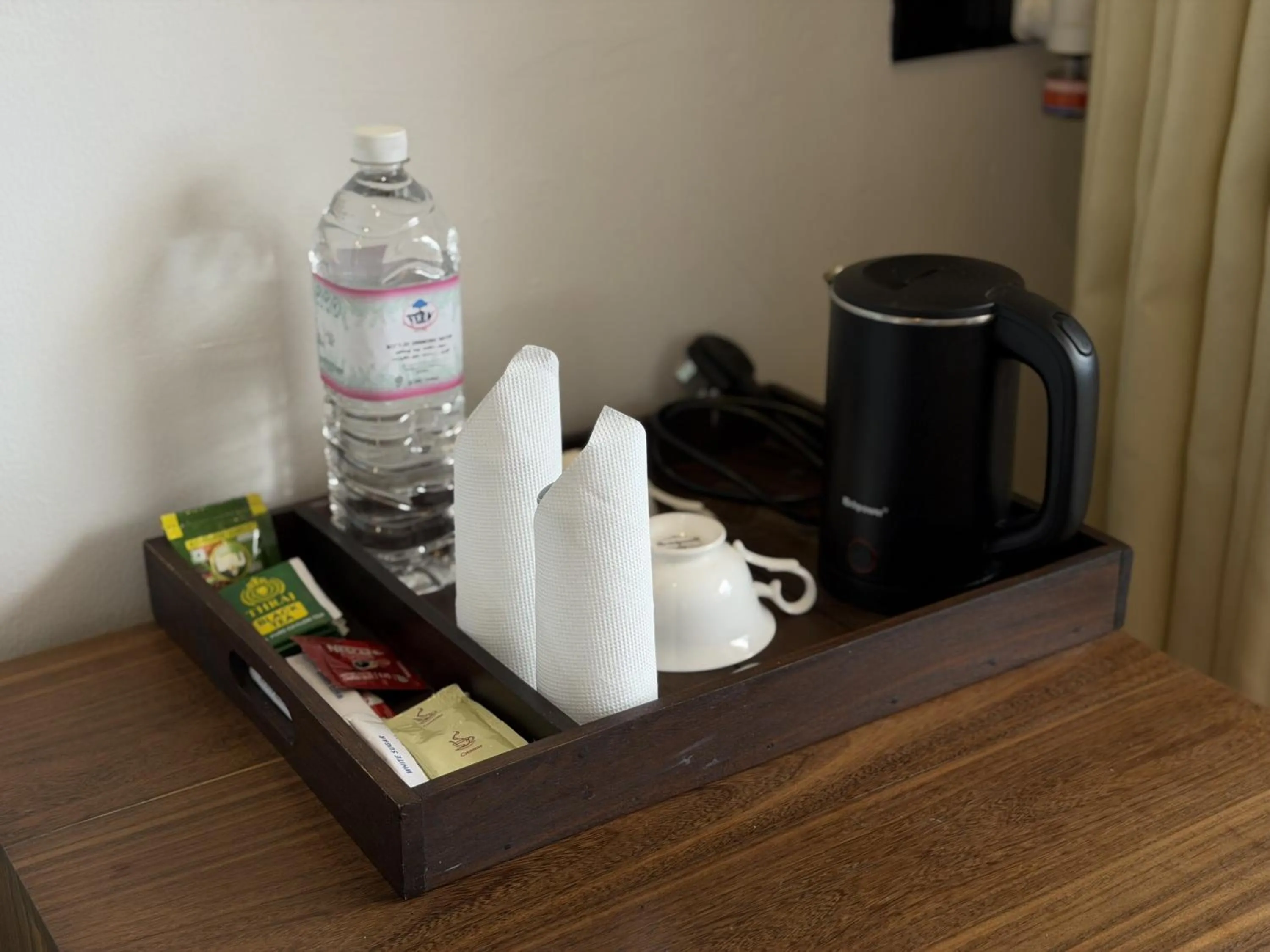 Coffee/tea facilities in Sri Gemunu Beach Resort