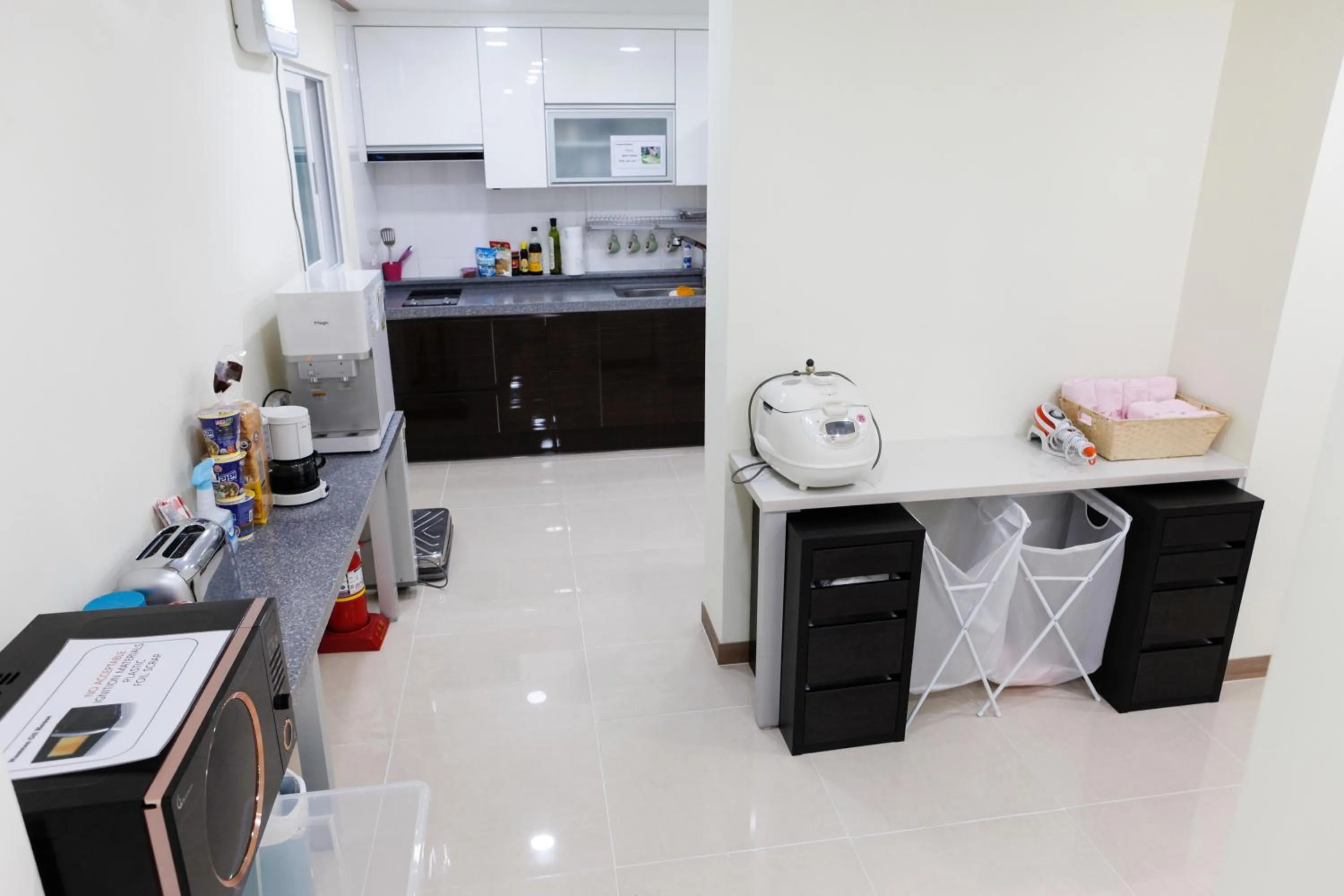 Kitchen or kitchenette in Namsan Gil House