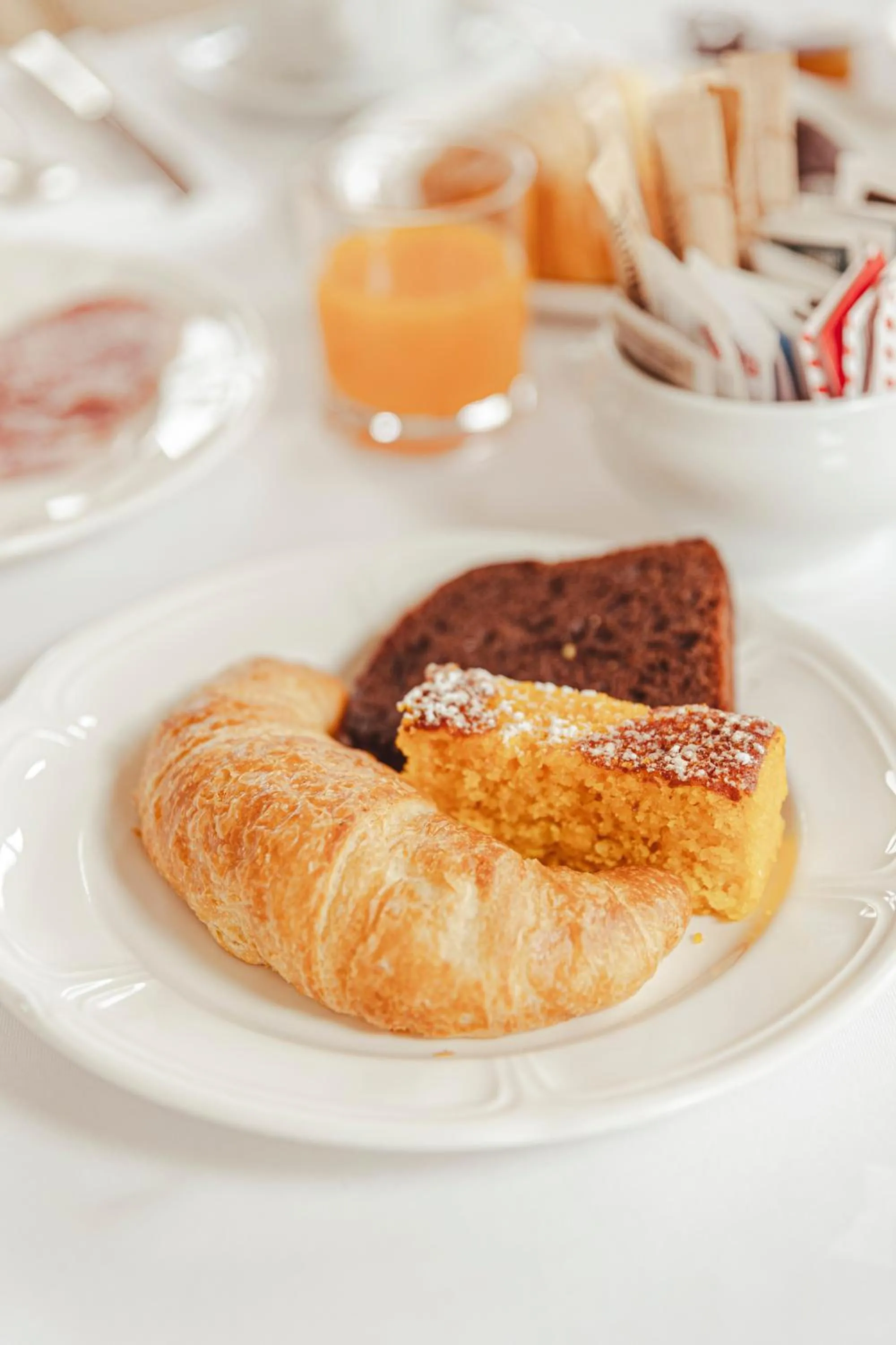 Food and drinks in Hotel Bernina 1865 by Kleos Group Collection