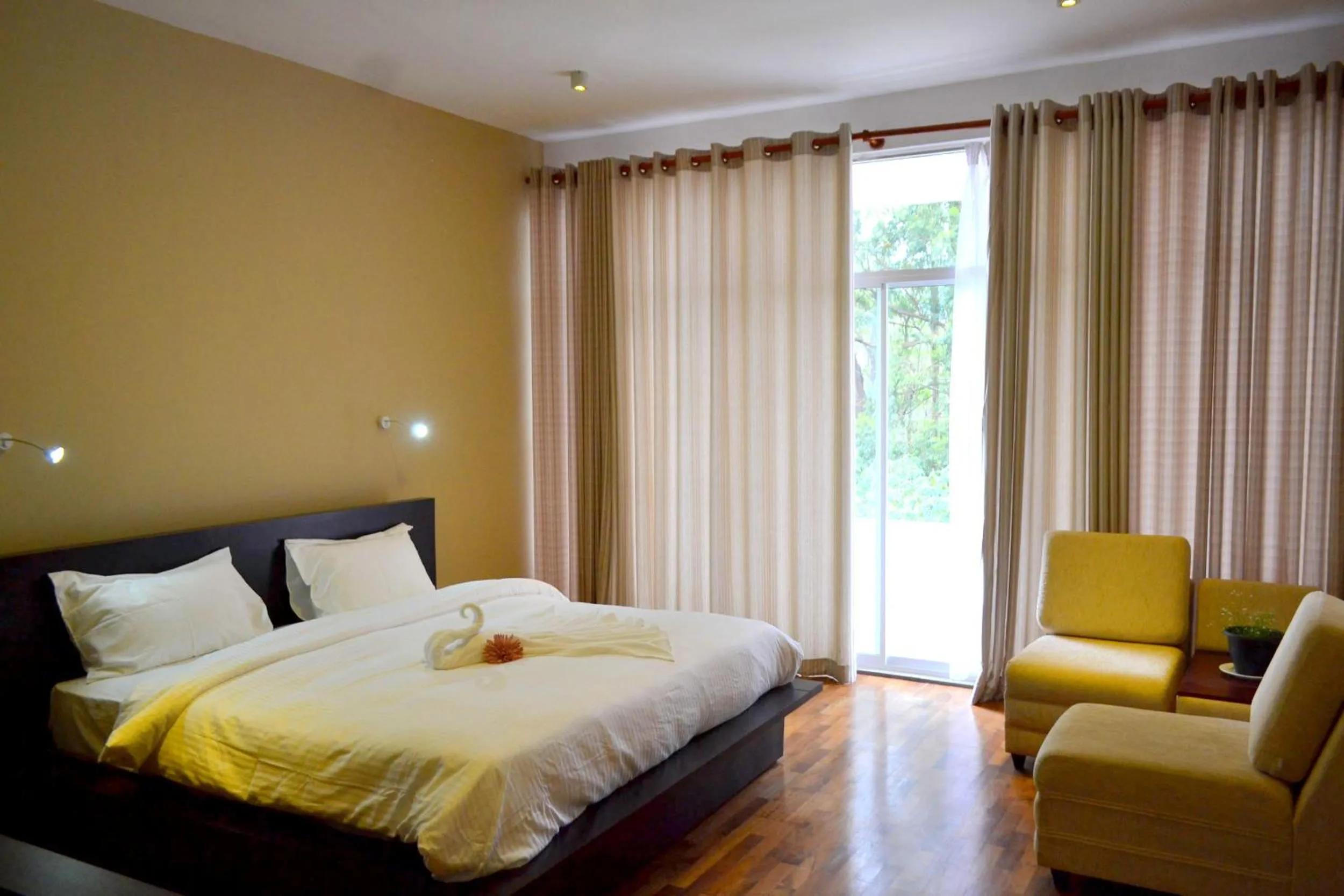 Photo of the whole room, Bed in Panorama Green View Hotel Nuwara Eliya