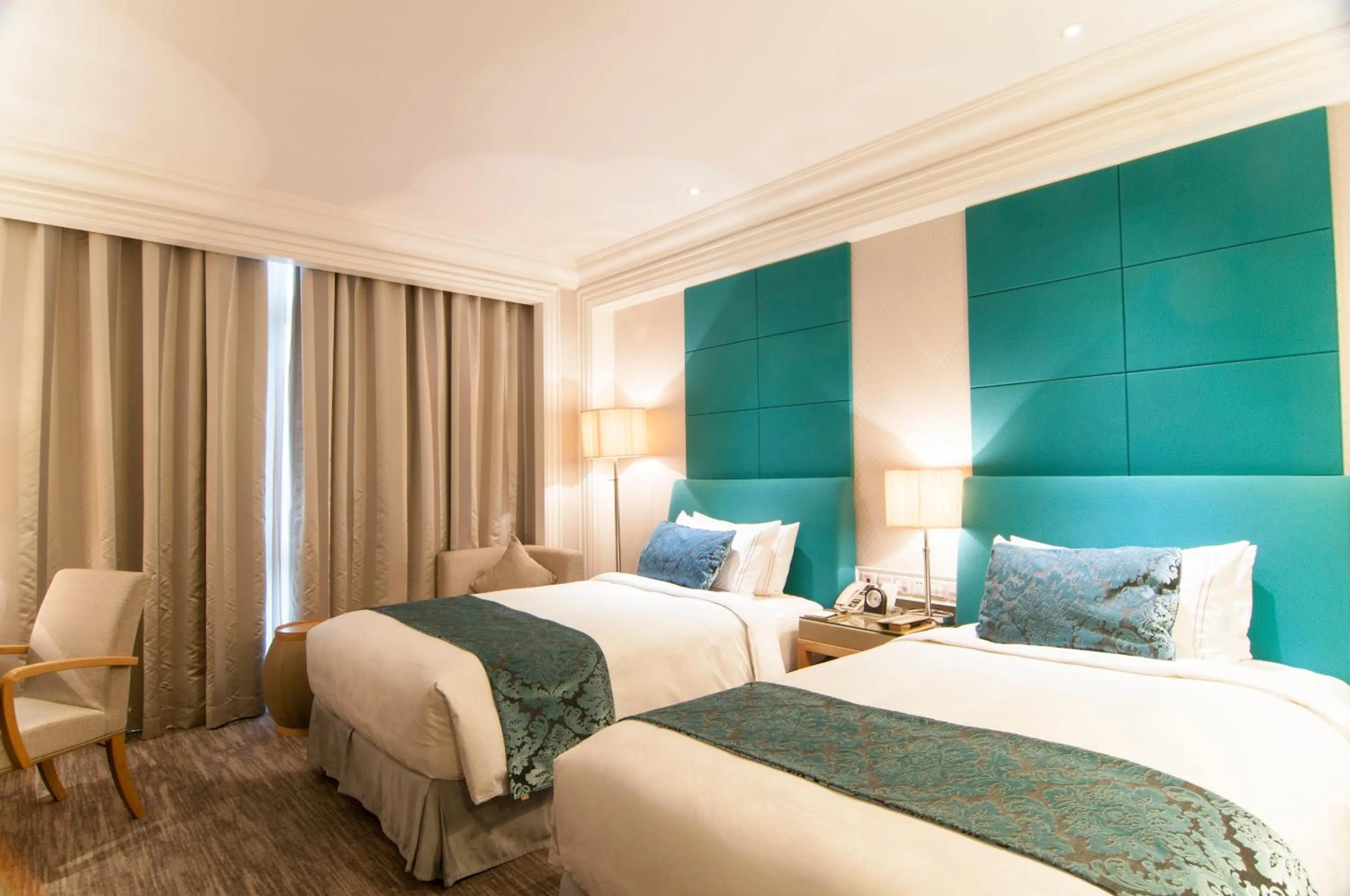 Photo of the whole room, Bed in Royal Grace Hotel Optics Valley Wuhan