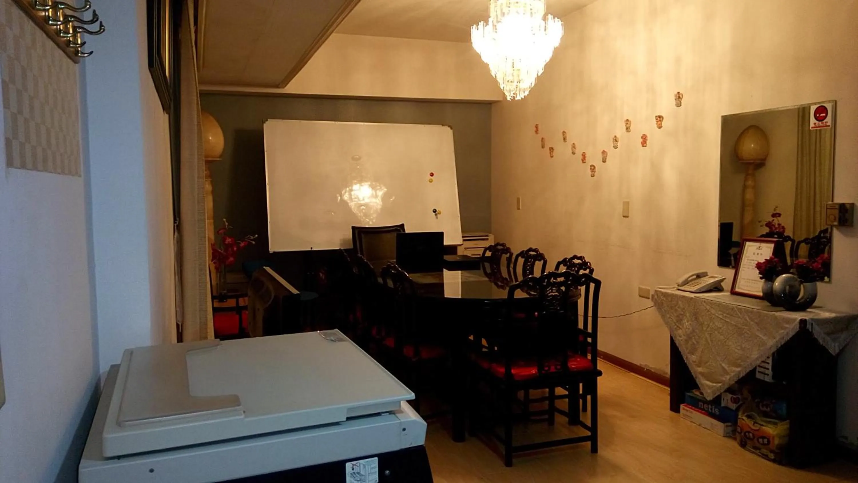 Meeting/conference room in Berkeley Business Hotel Zhongzheng