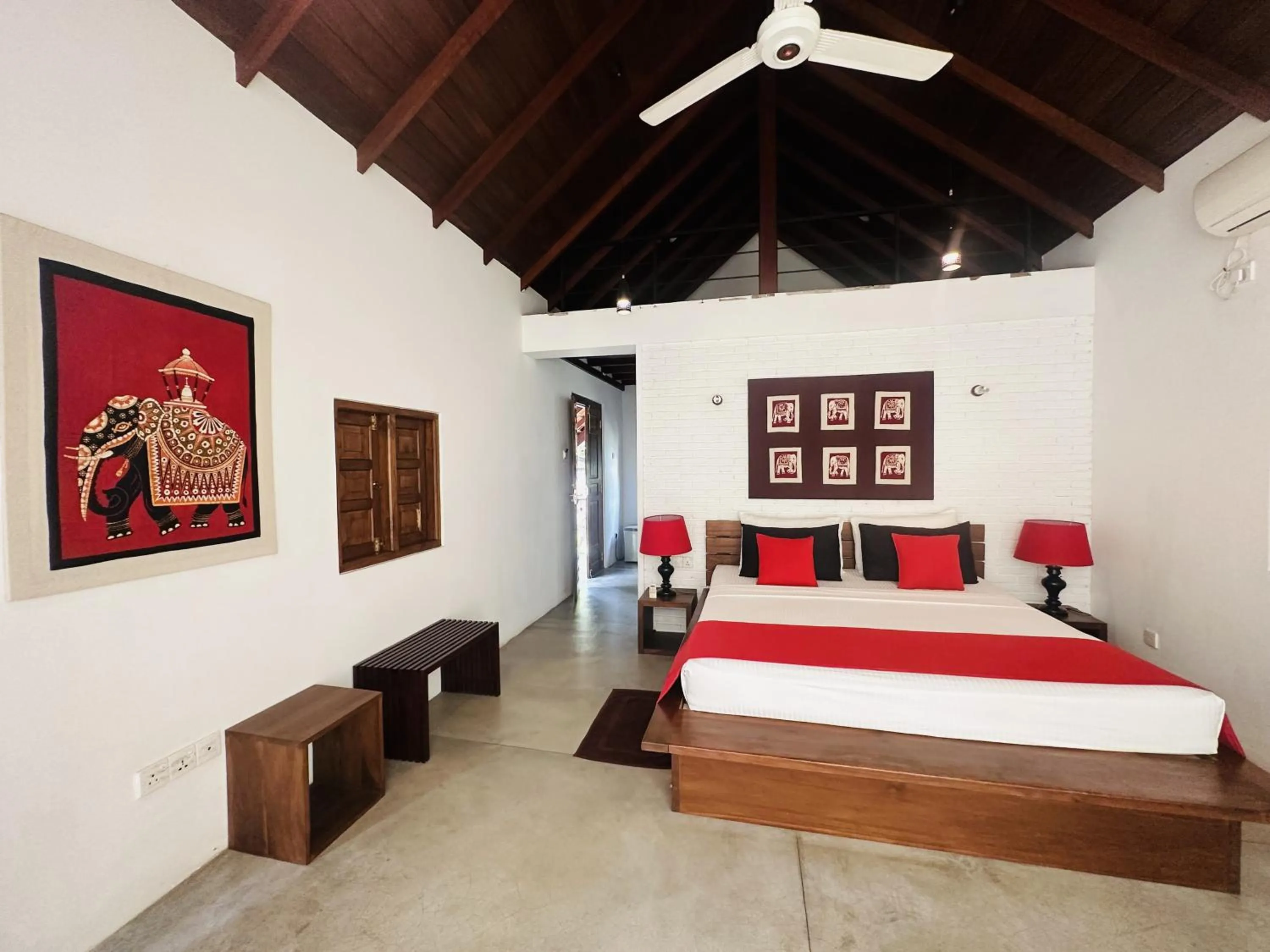 Photo of the whole room, Bed in Eliyanth Udawalawe