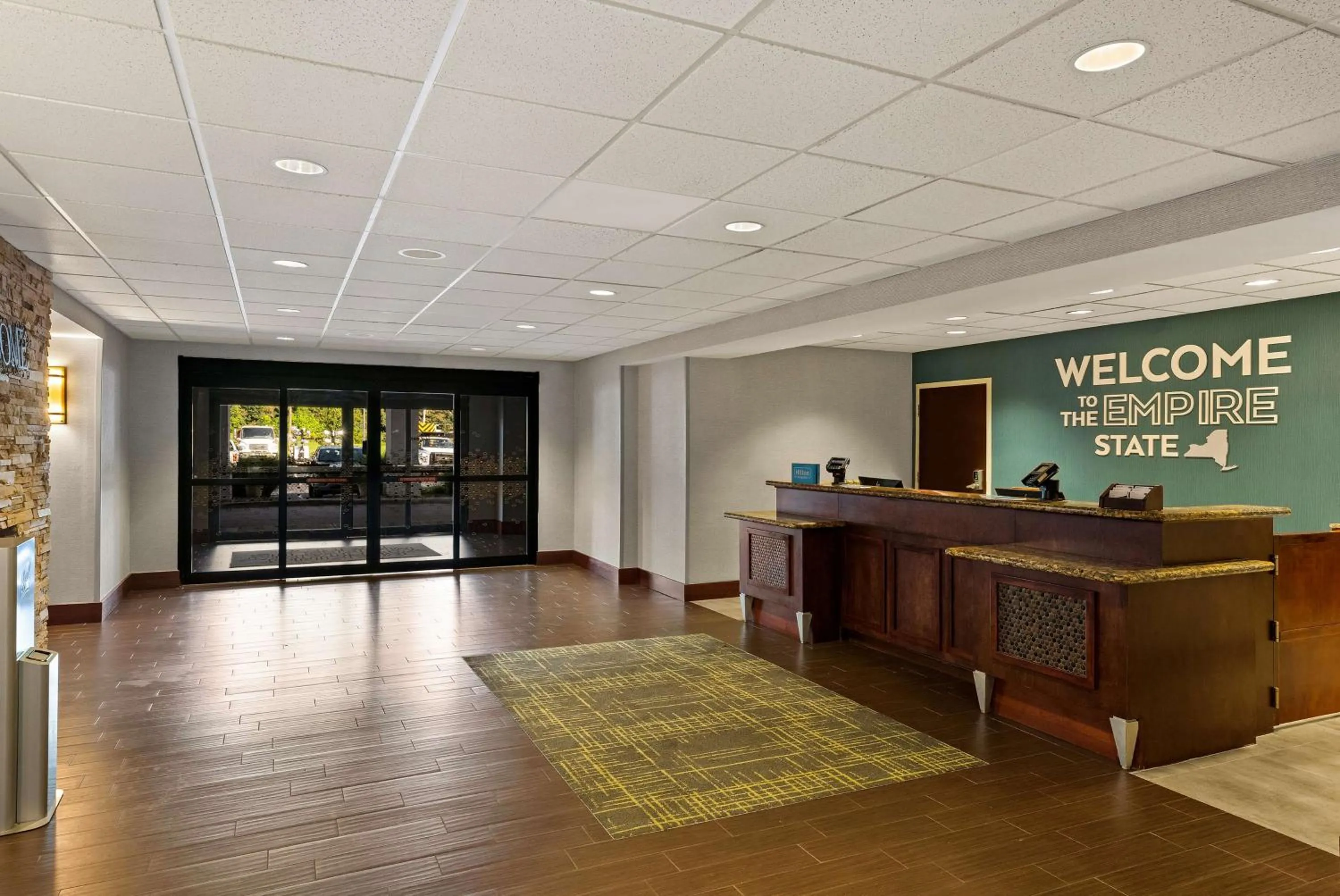 Lobby or reception in Hampton Inn & Suites Poughkeepsie